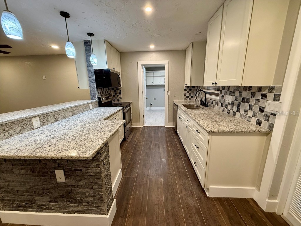 3980 Berkshire Drive Sarasota FL 34241 A4671978 image10