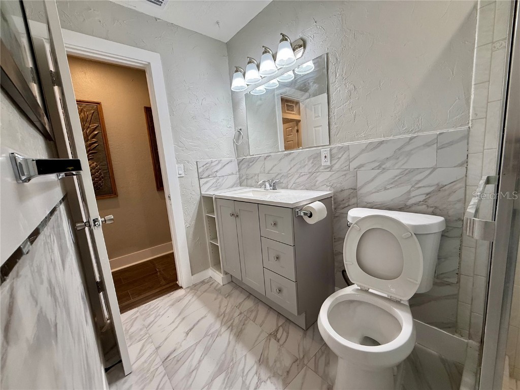 3980 Berkshire Drive Sarasota FL 34241 A4671978 image17