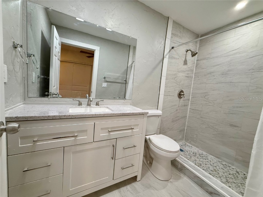 3980 Berkshire Drive Sarasota FL 34241 A4671978 image24