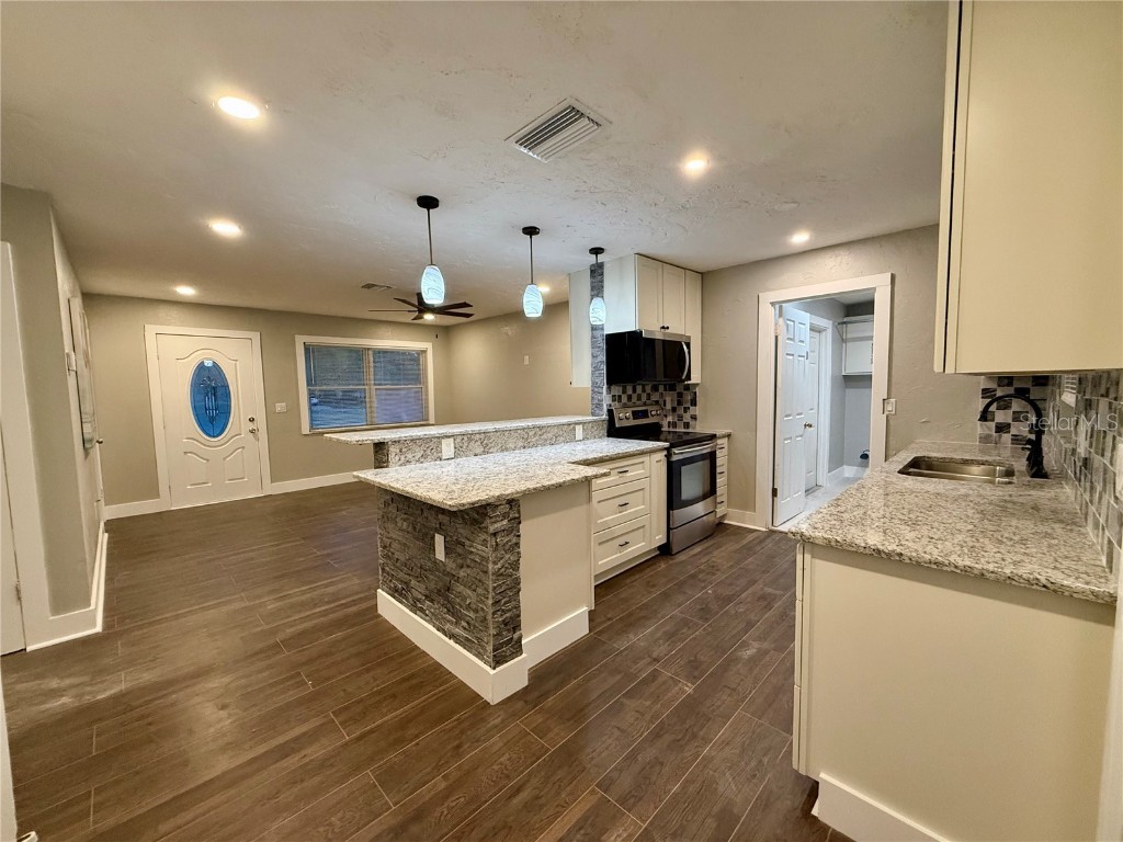 3980 Berkshire Drive Sarasota FL 34241 A4671978 image9