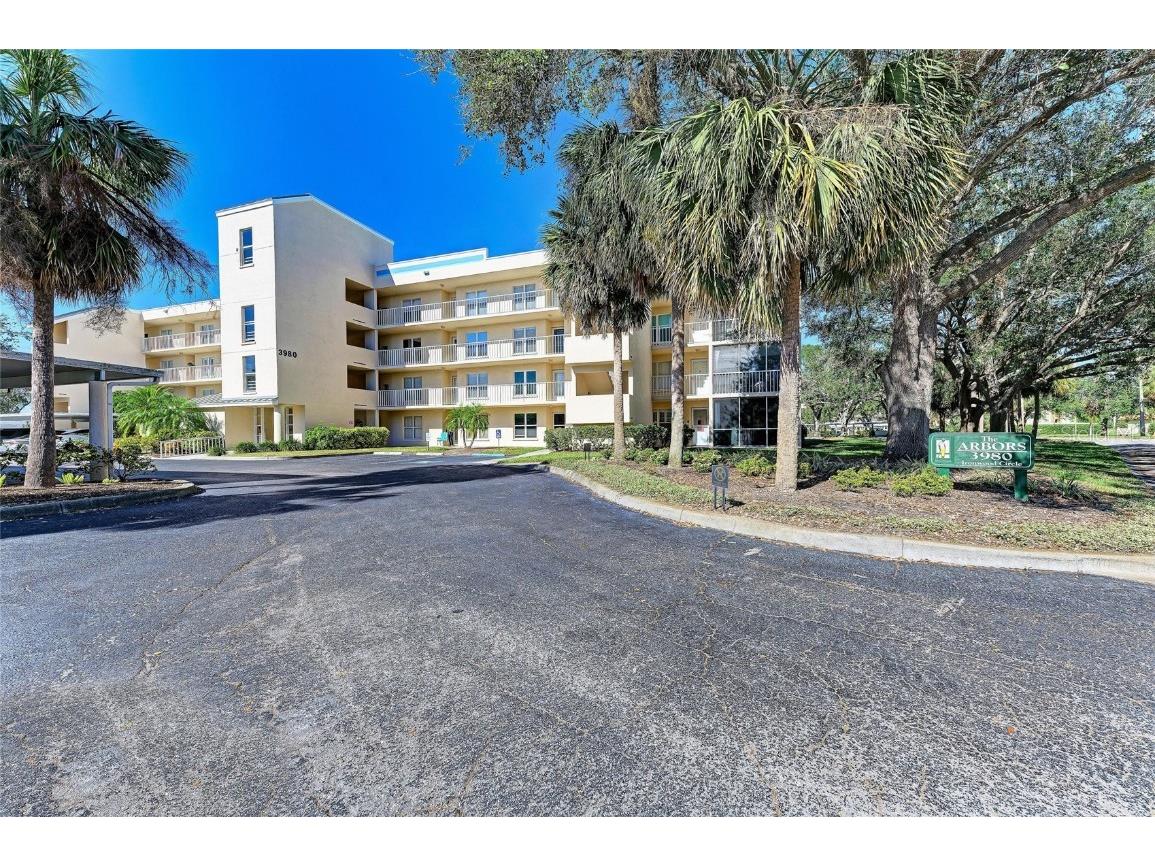3980 Ironwood Circle #206 Bradenton FL 34209 A4641833 image1