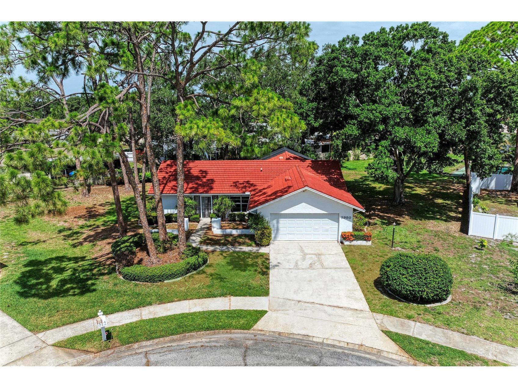 3980 Lemonwood Drive Sarasota FL 34232 A4700030 image1