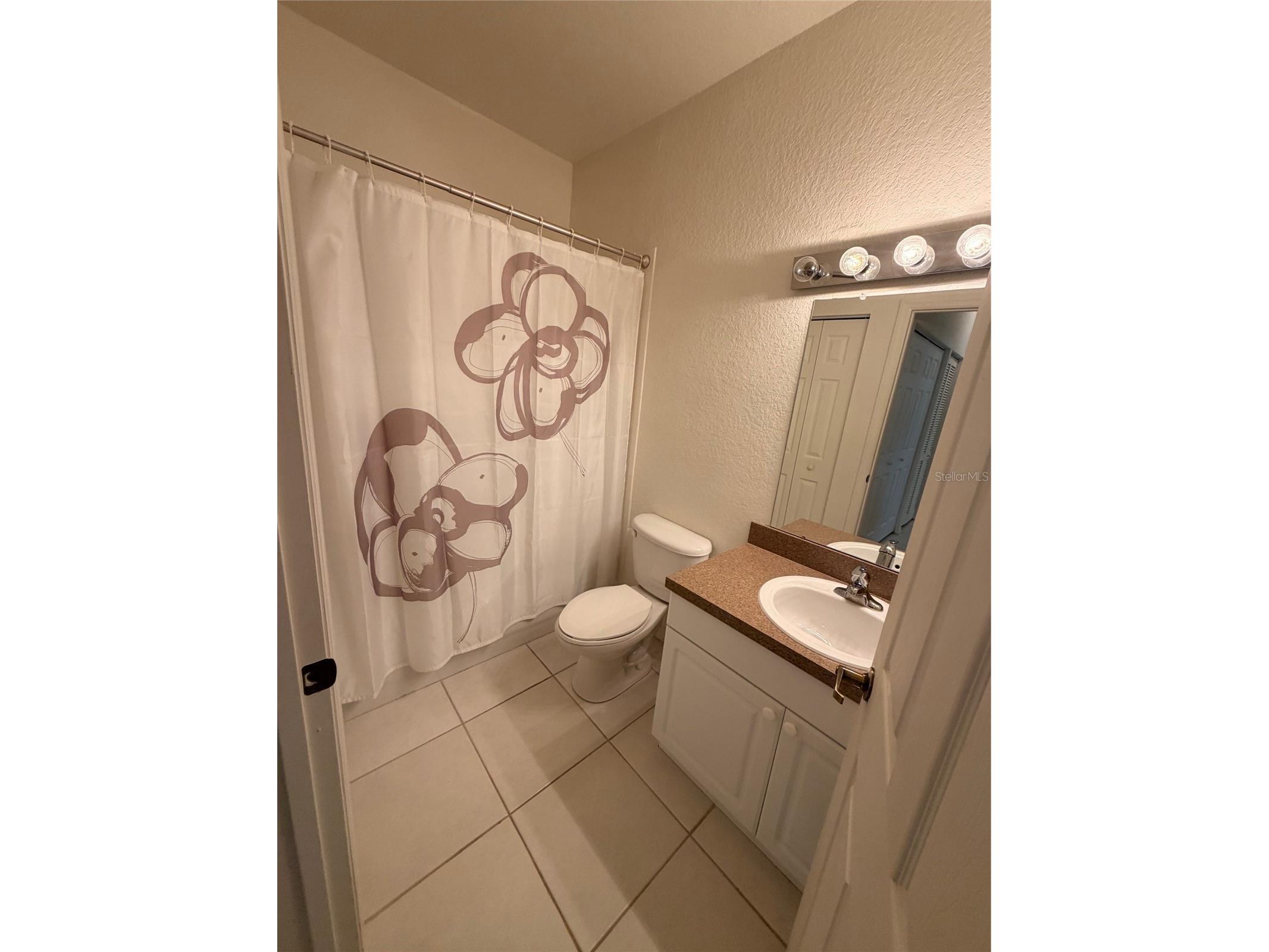 3980 Mediterranea Circle #522 Sarasota FL 34233 A4679065 image37