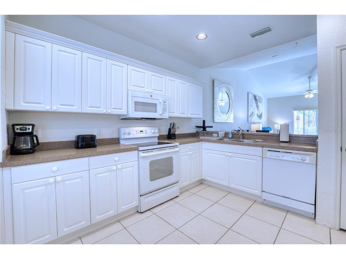 3980 Mediterranea Circle #522 Sarasota FL 34233 TB8429092 image16