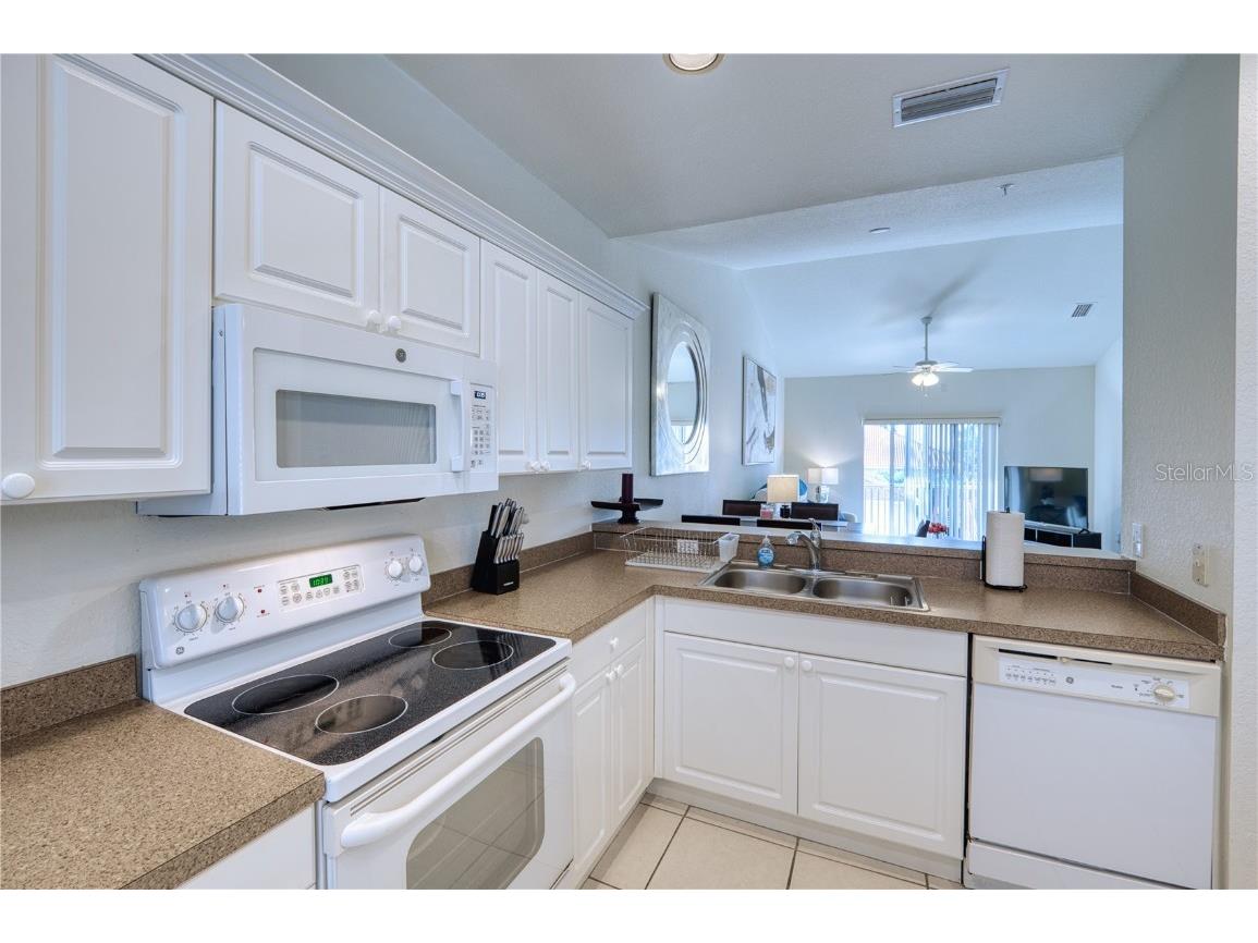 3980 Mediterranea Circle #522 Sarasota FL 34233 TB8429092 image17