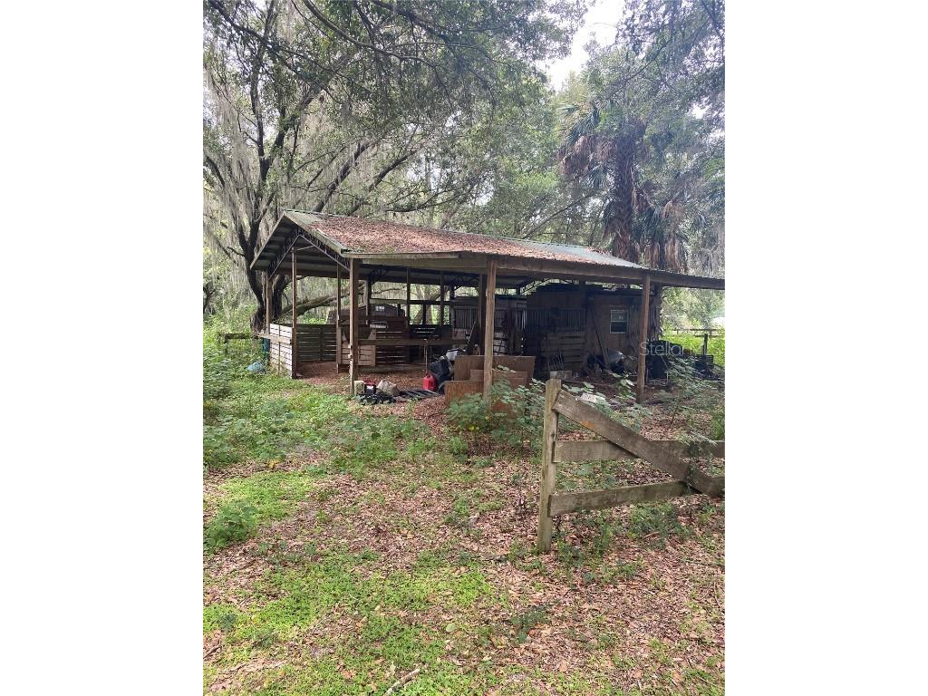 3980 SE 183rd Avenue Road Ocklawaha FL 32179 - LAKE BRYANT OM683395 image12