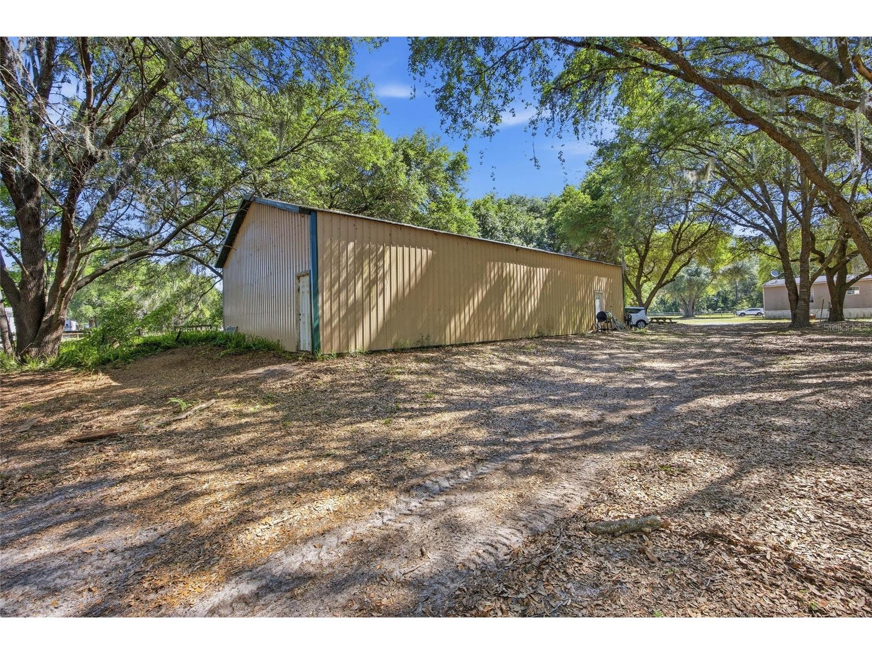 3980 SE 183rd Avenue Road Ocklawaha FL 32179 OM724398 image20