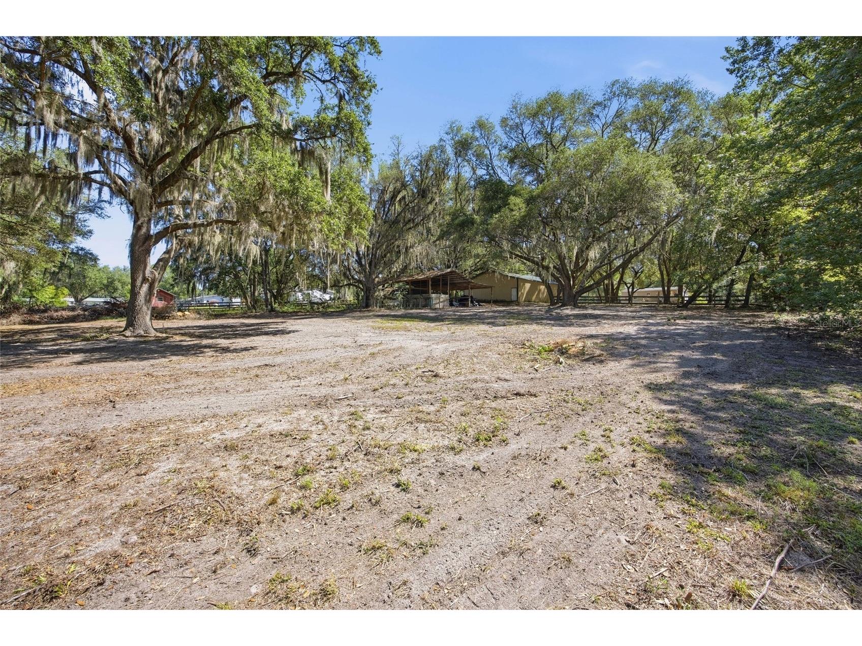 3980 SE 183rd Avenue Road Ocklawaha FL 32179 OM724398 image30