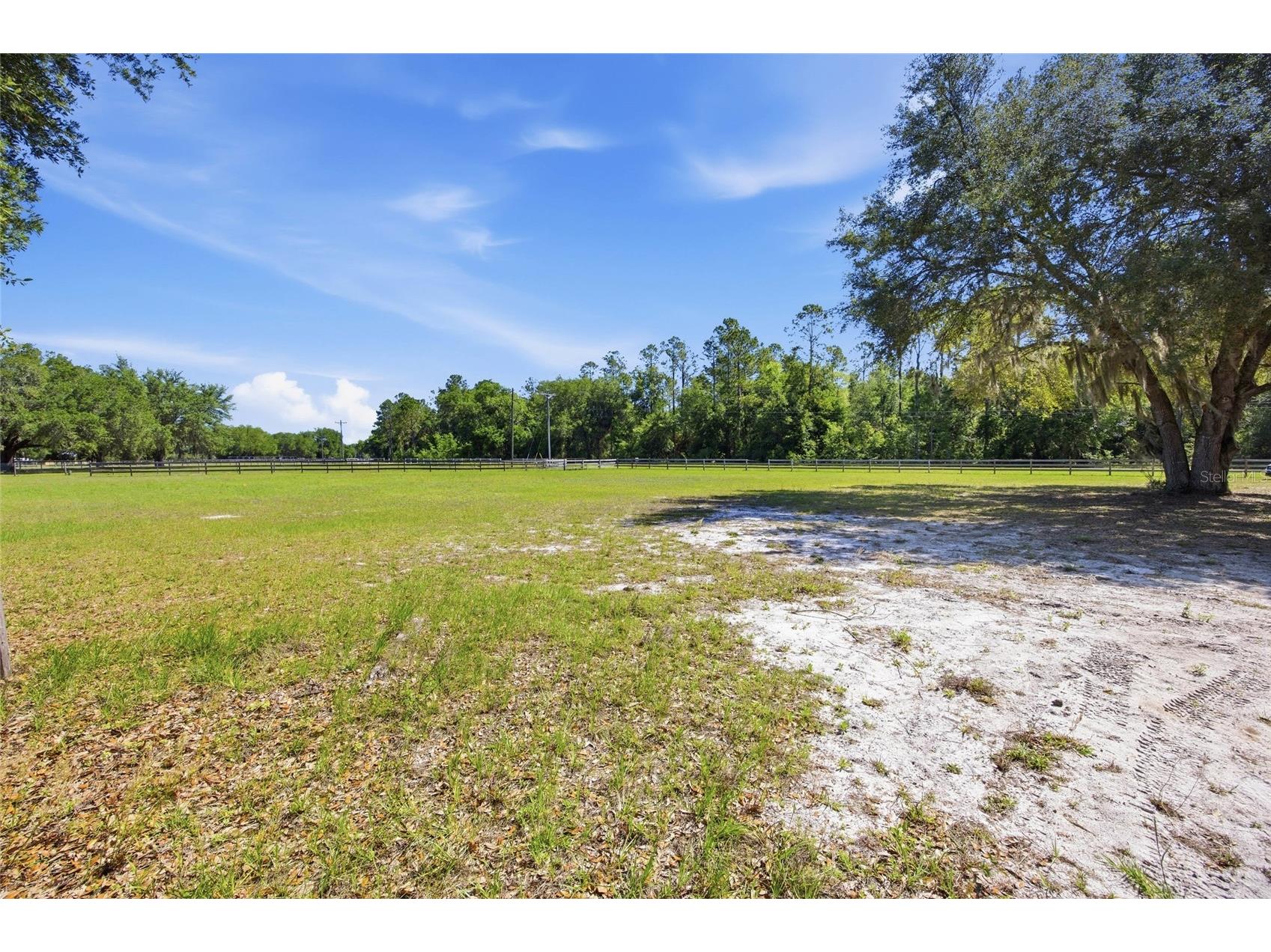 3980 SE 183rd Avenue Road Ocklawaha FL 32179 OM724398 image41