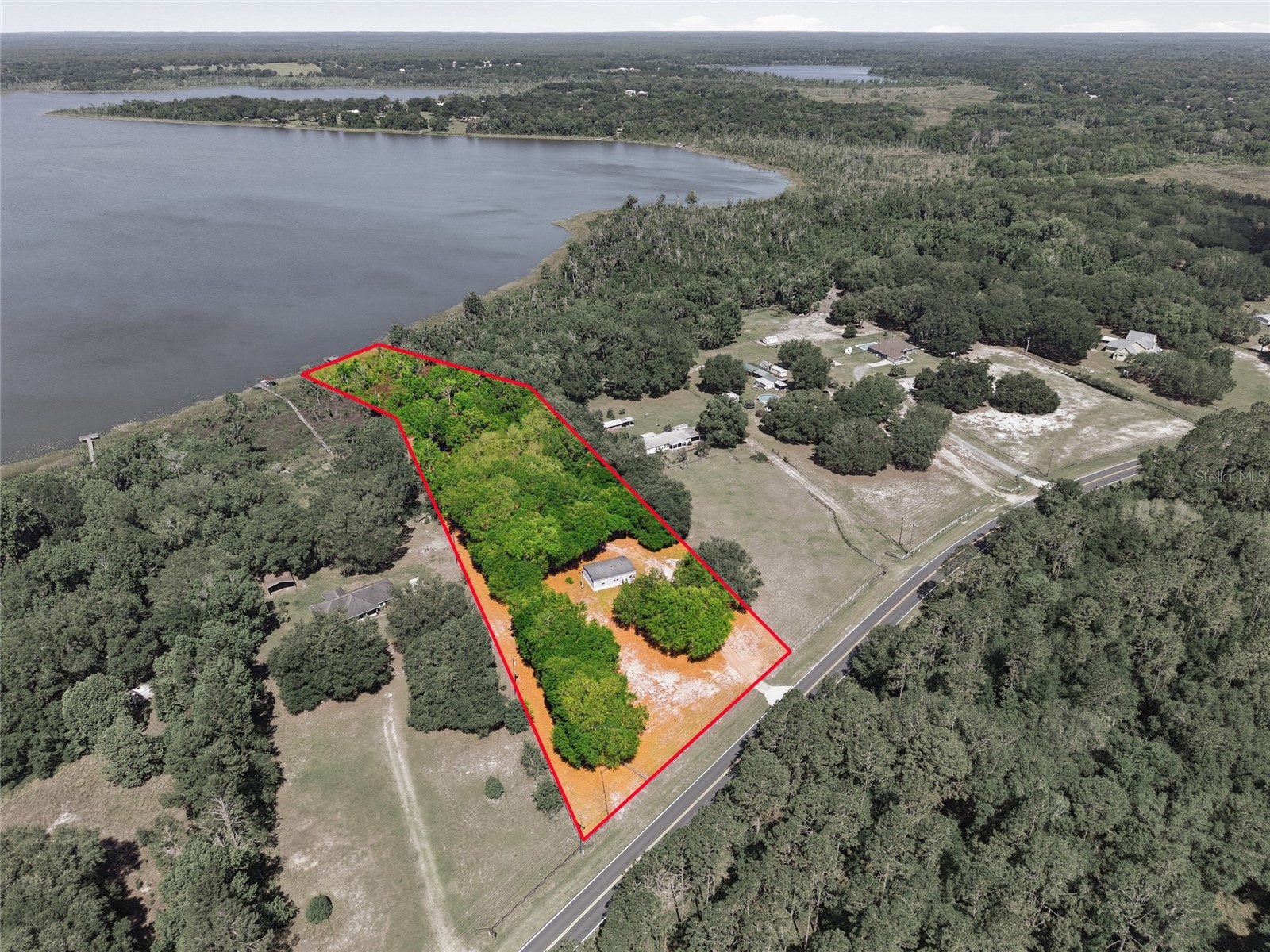 3980 SE 183rd Avenue Road Ocklawaha FL 32179 OM724398 image43