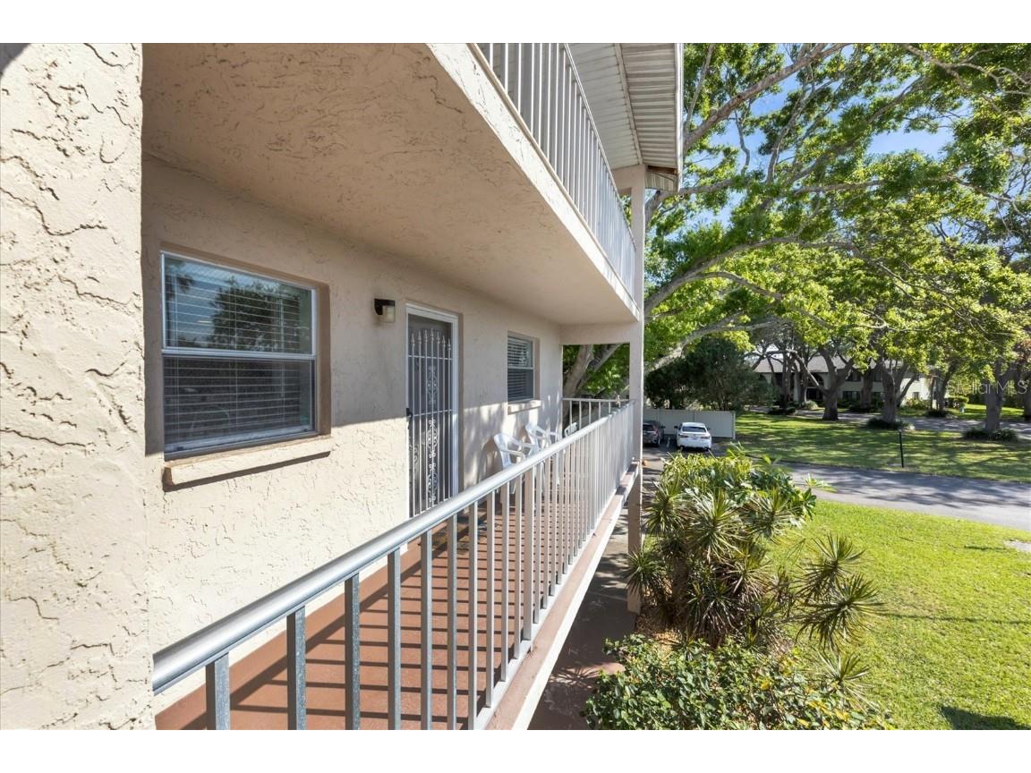 3981 Maceachen Boulevard #323 Sarasota FL 34233 A4565256 image1