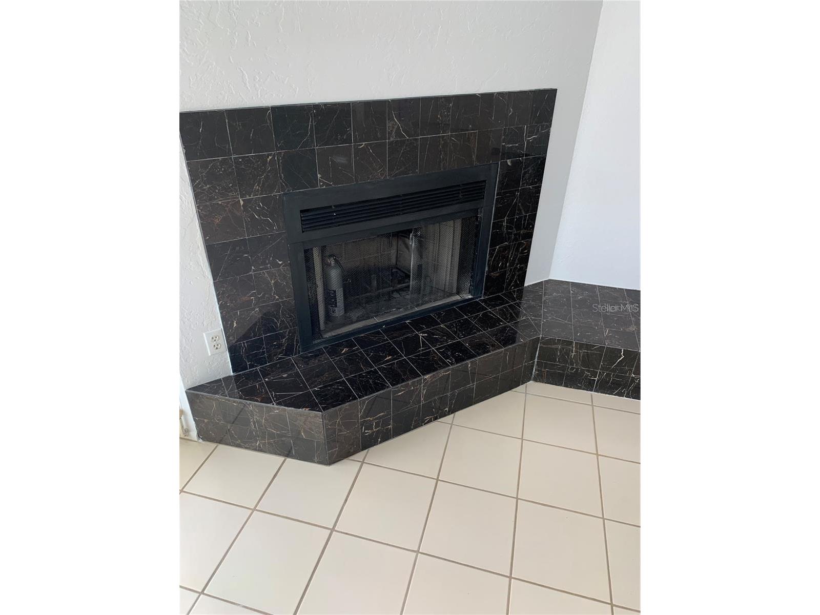3982 Kingston Drive Sarasota FL 34238 A4680684 image13