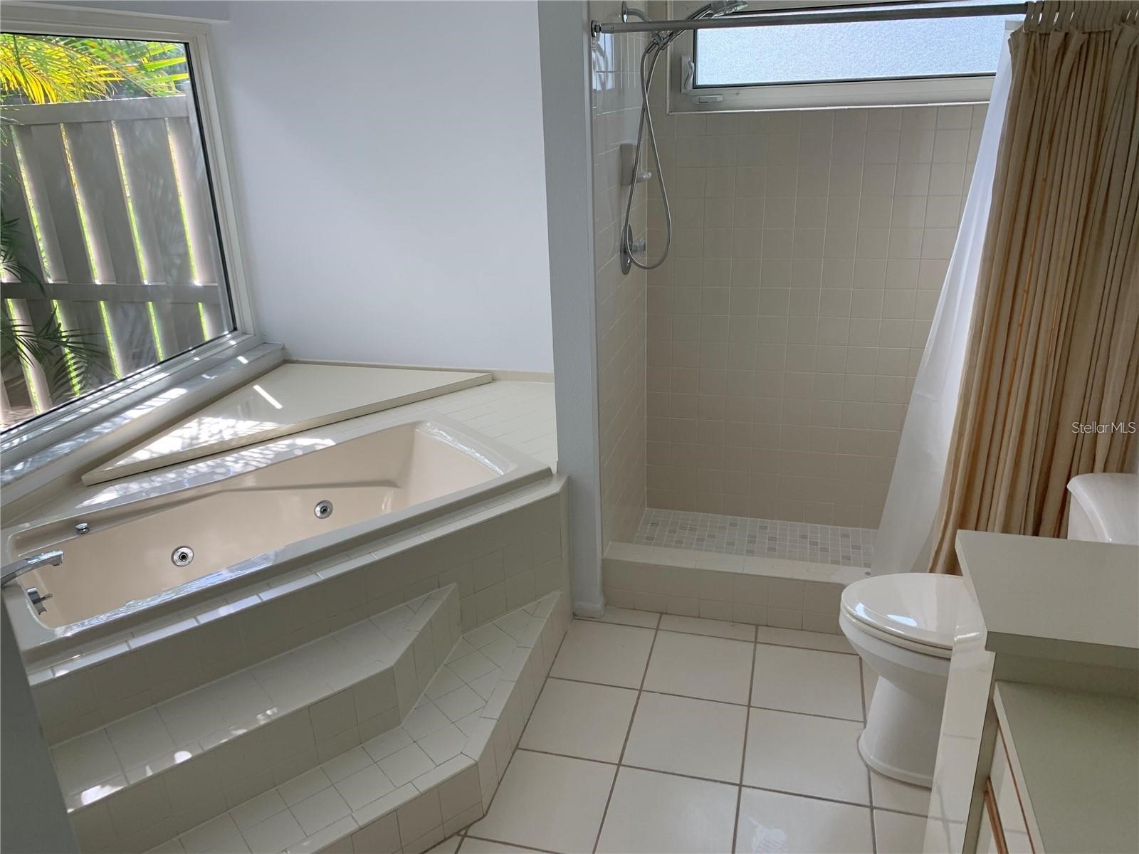 3982 Kingston Drive Sarasota FL 34238 A4680684 image15