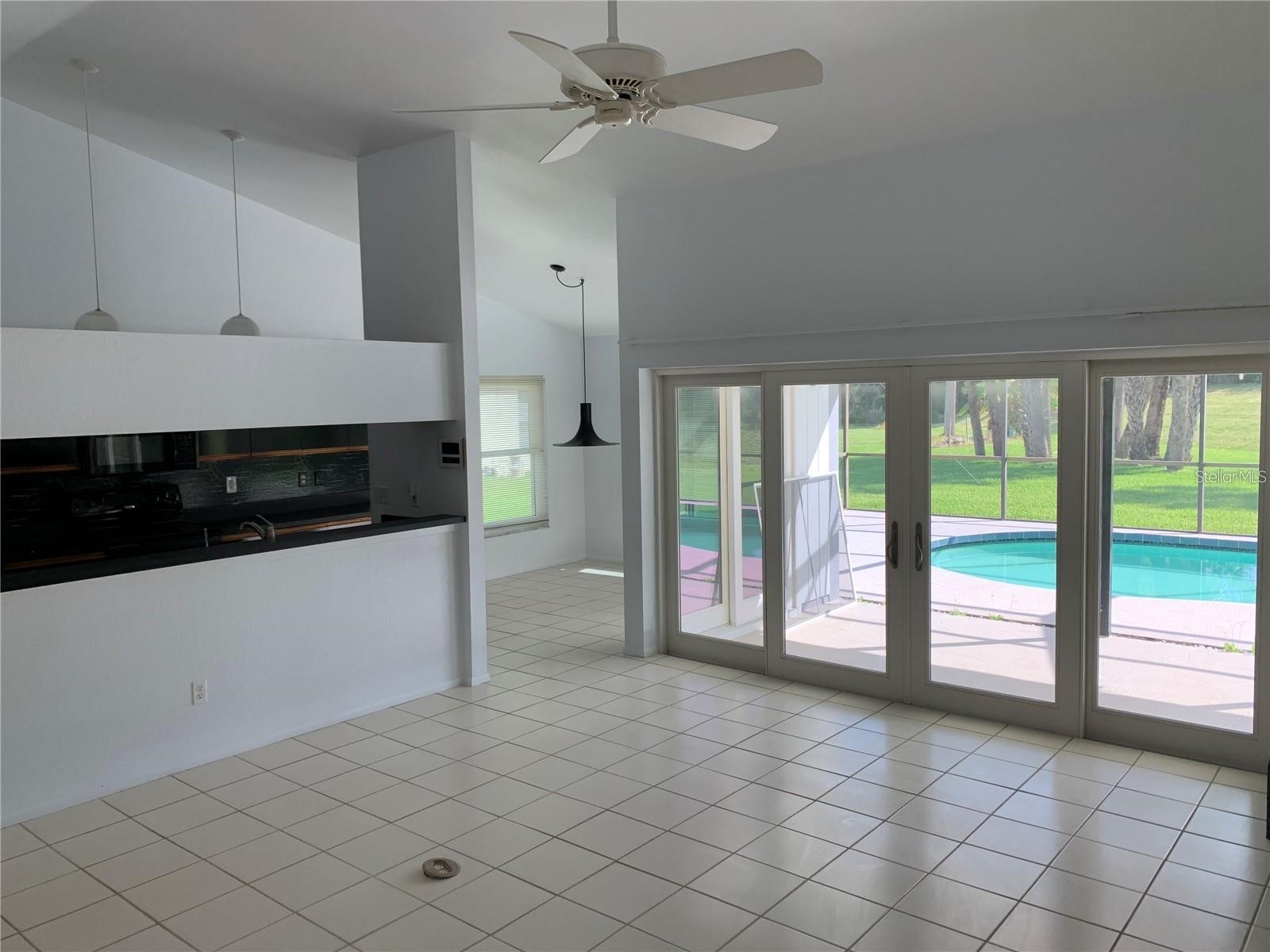 3982 Kingston Drive Sarasota FL 34238 A4680684 image4