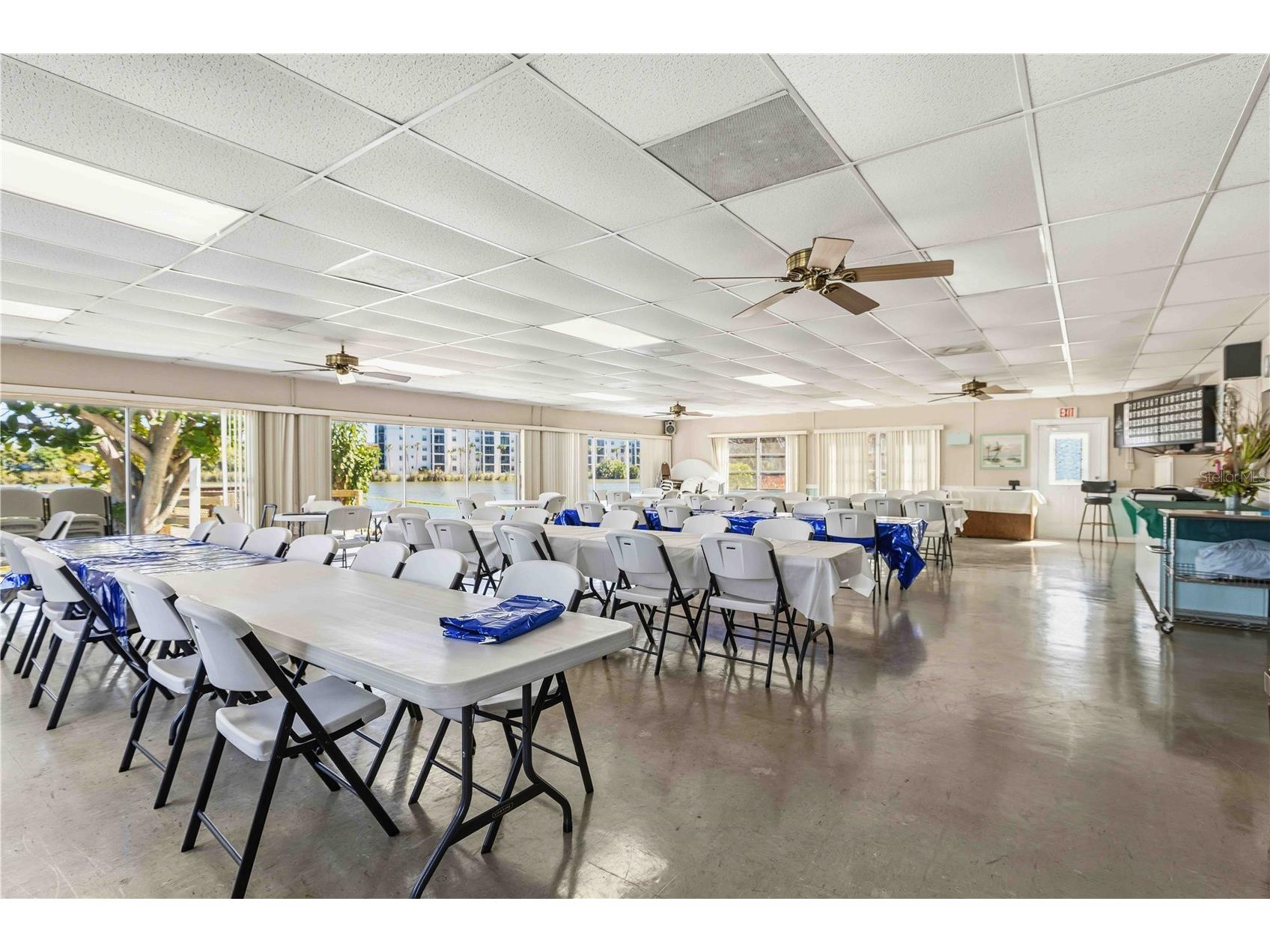 3983 Lake Bayshore Drive #F-508 Bradenton FL 34205 A4682460 image27