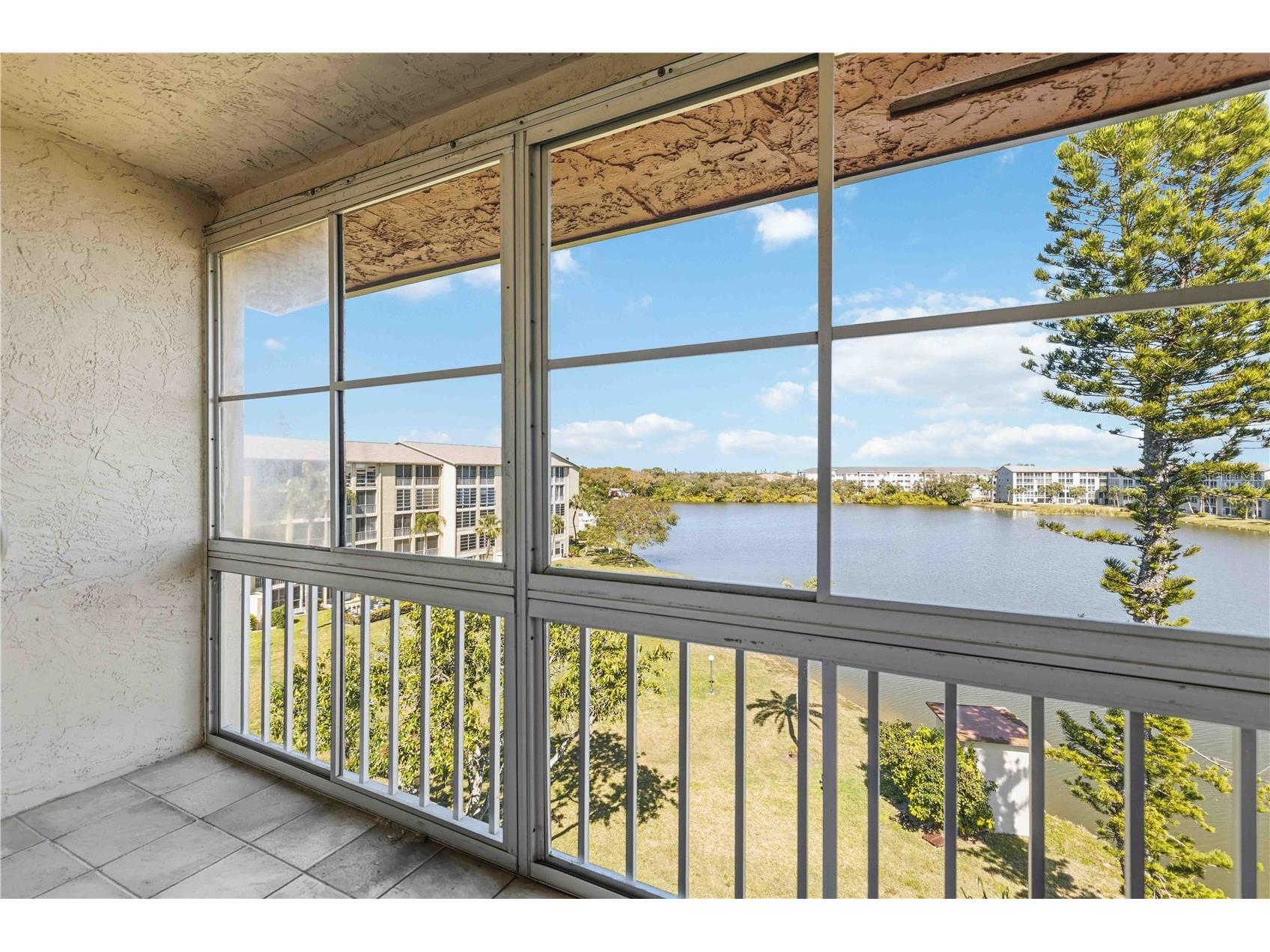 3983 Lake Bayshore Drive #F-508 Bradenton FL 34205 A4682602 image31