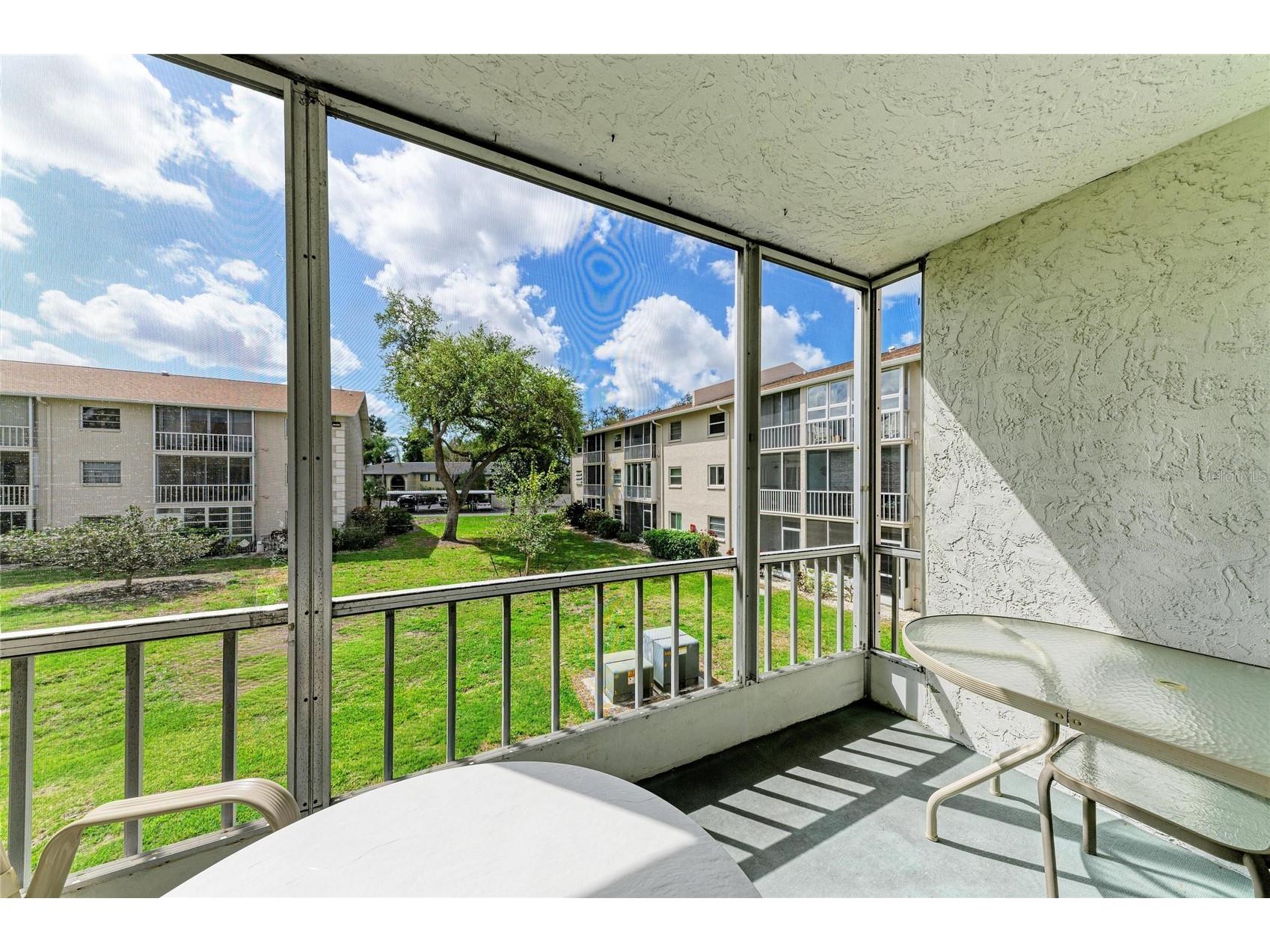 3983 Maceachen Boulevard #424 Sarasota FL 34233 A4685632 image11