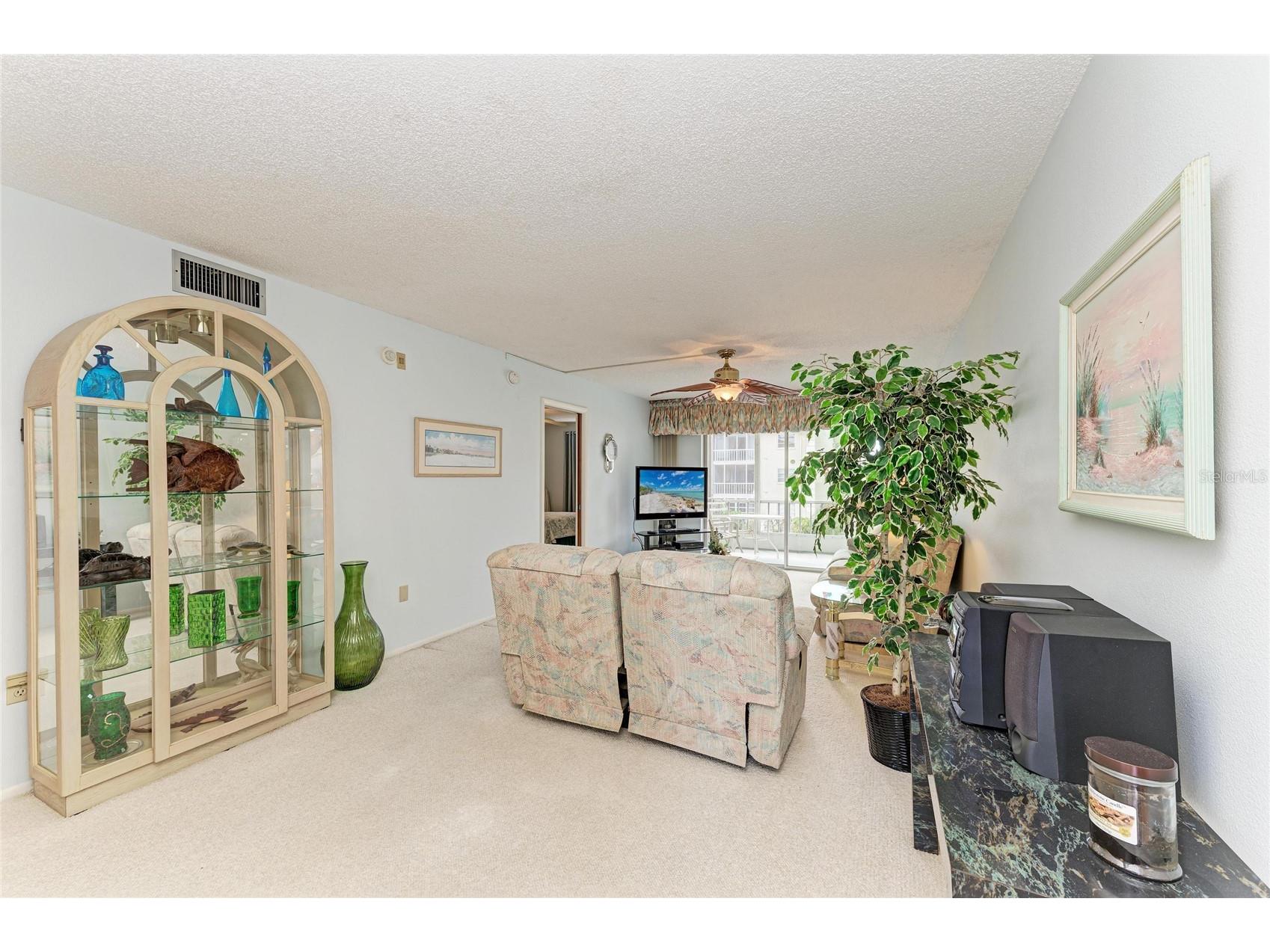 3983 Maceachen Boulevard #424 Sarasota FL 34233 A4685632 image18