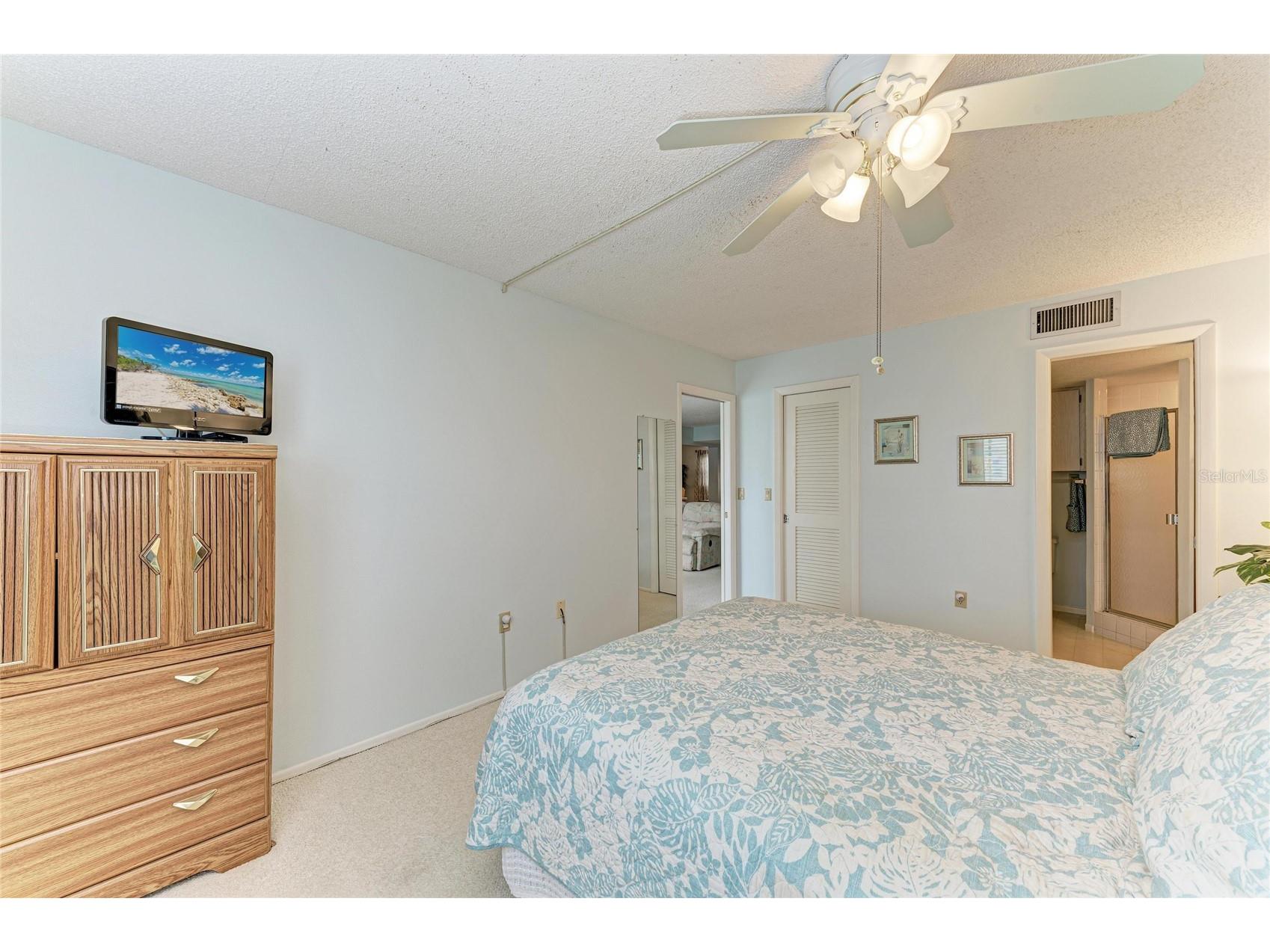 3983 Maceachen Boulevard #424 Sarasota FL 34233 A4685632 image23