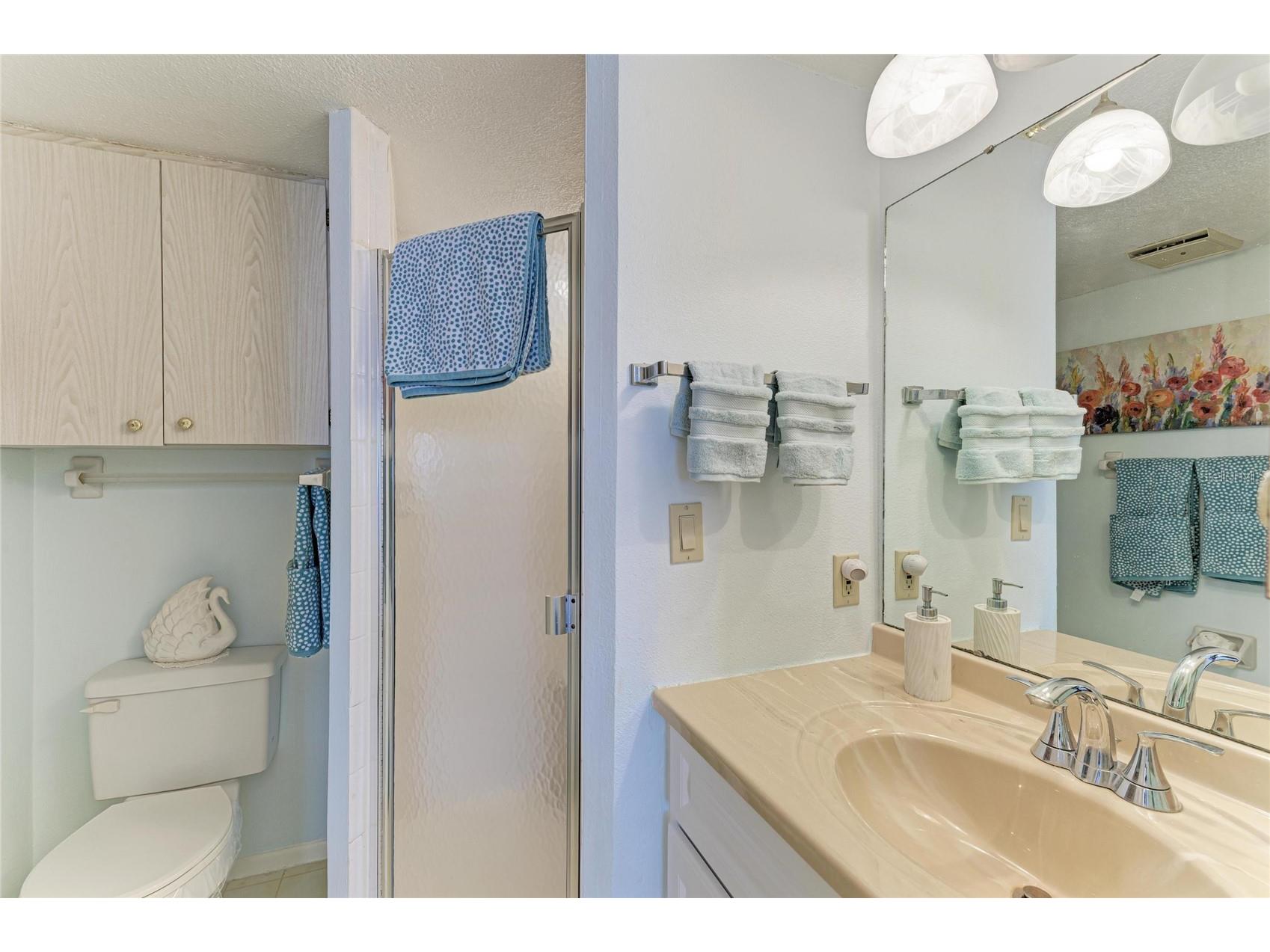 3983 Maceachen Boulevard #424 Sarasota FL 34233 A4685632 image24
