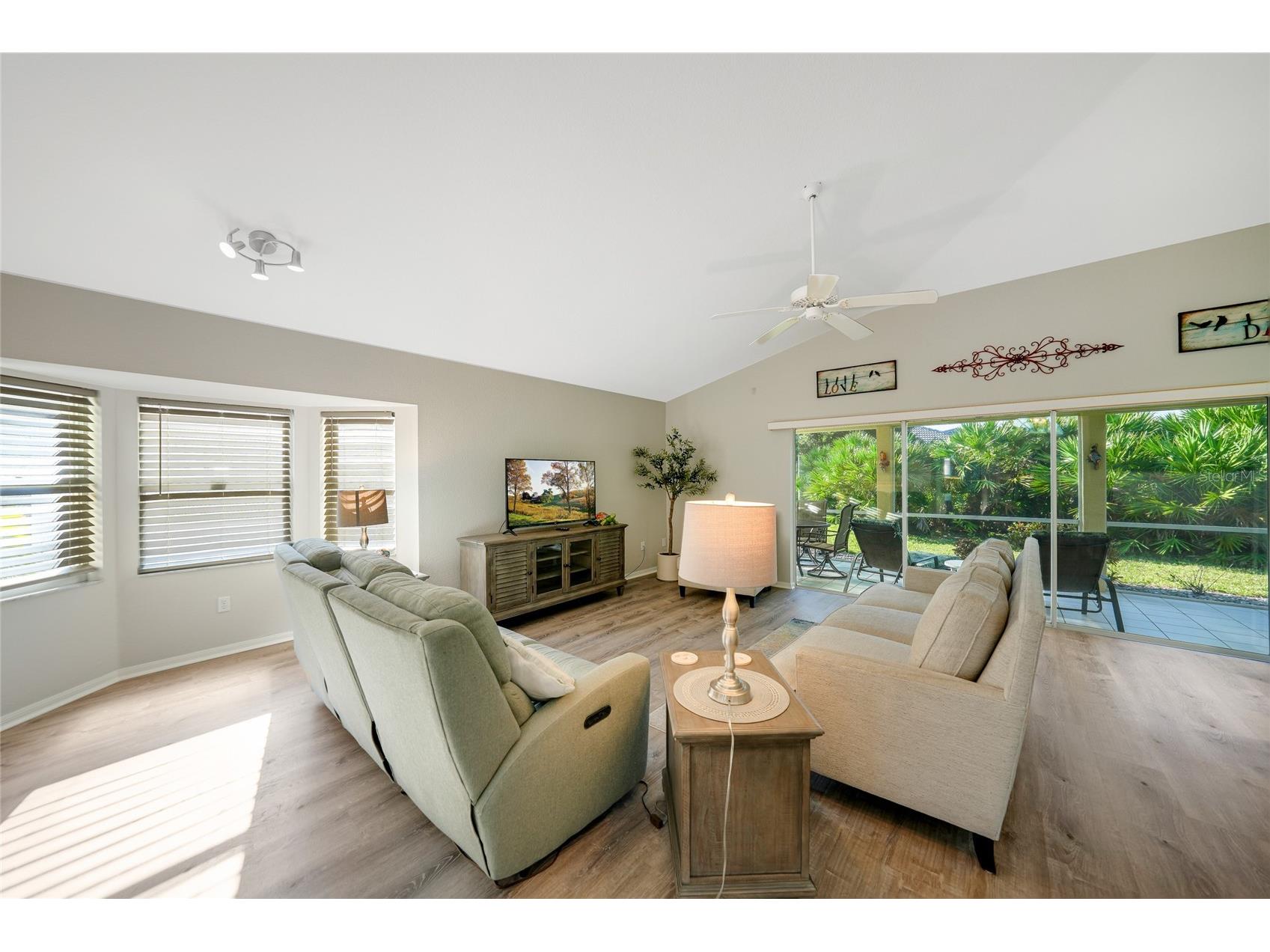 3985 Cape Cole Boulevard Punta Gorda FL 33955 C7517026 image10