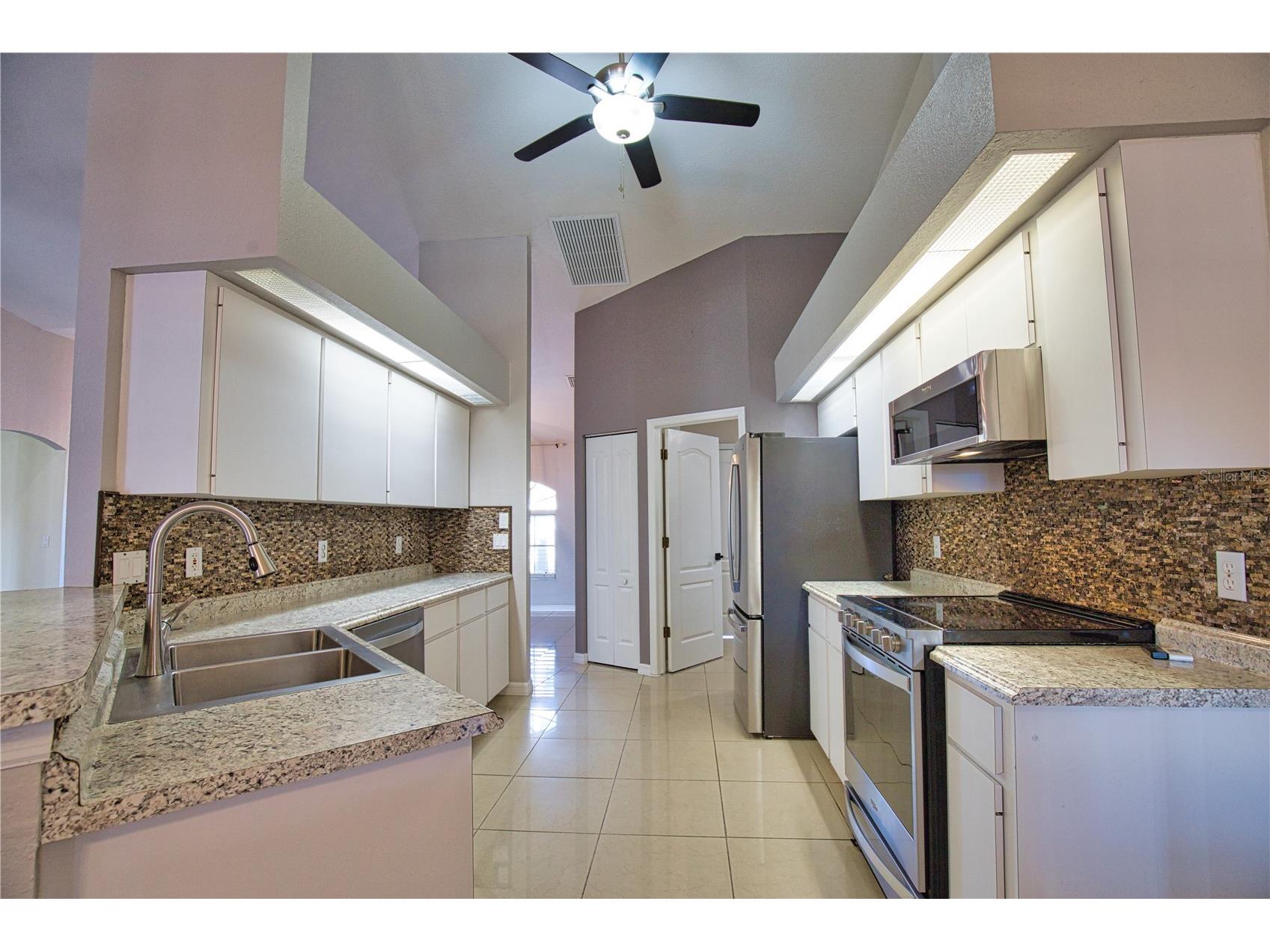 3985 Massini Avenue North Port FL 34286 C7521970 image27