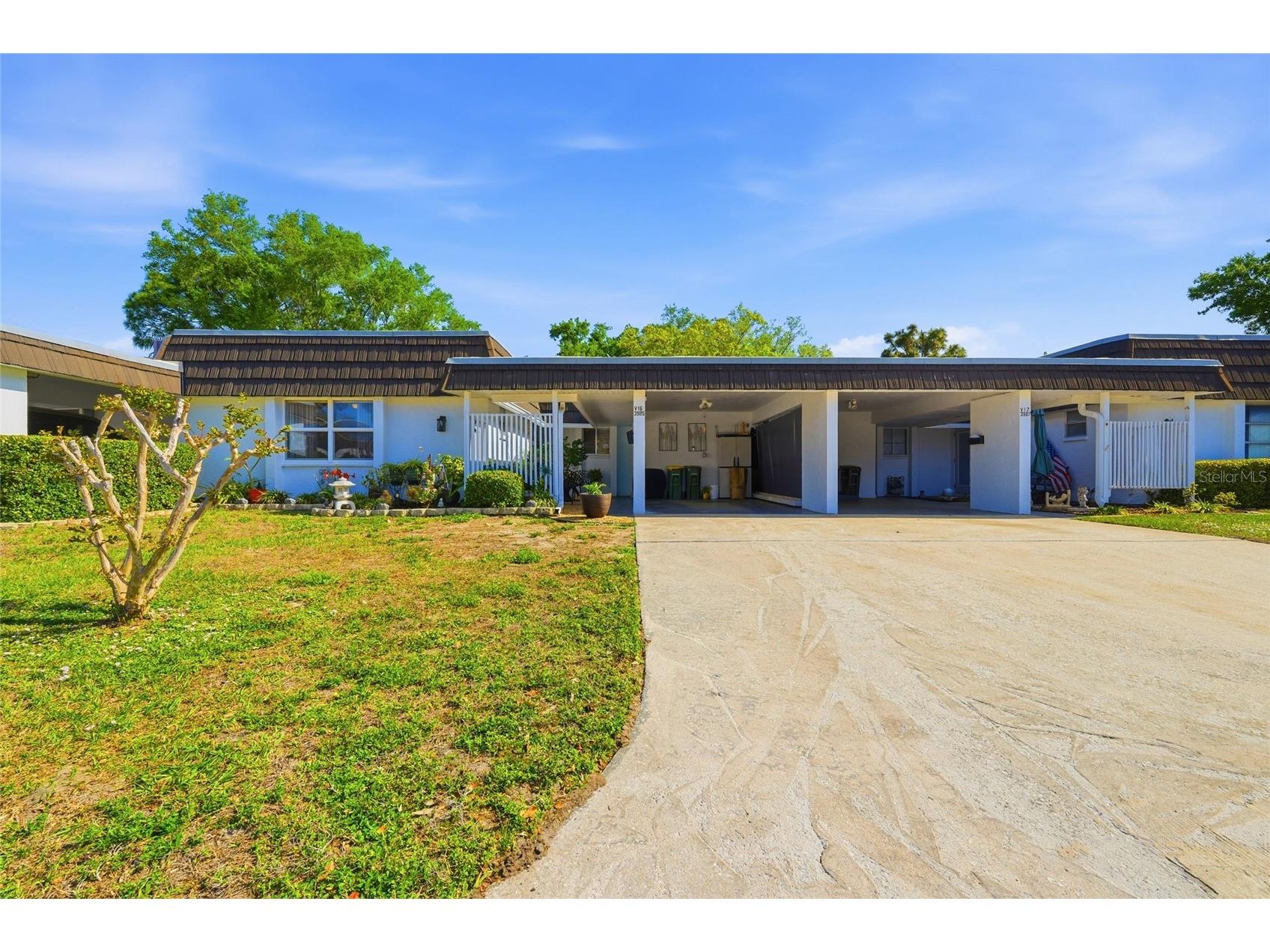 3985 Overlook Bend #16 Sarasota FL 34232 A4688393 image1