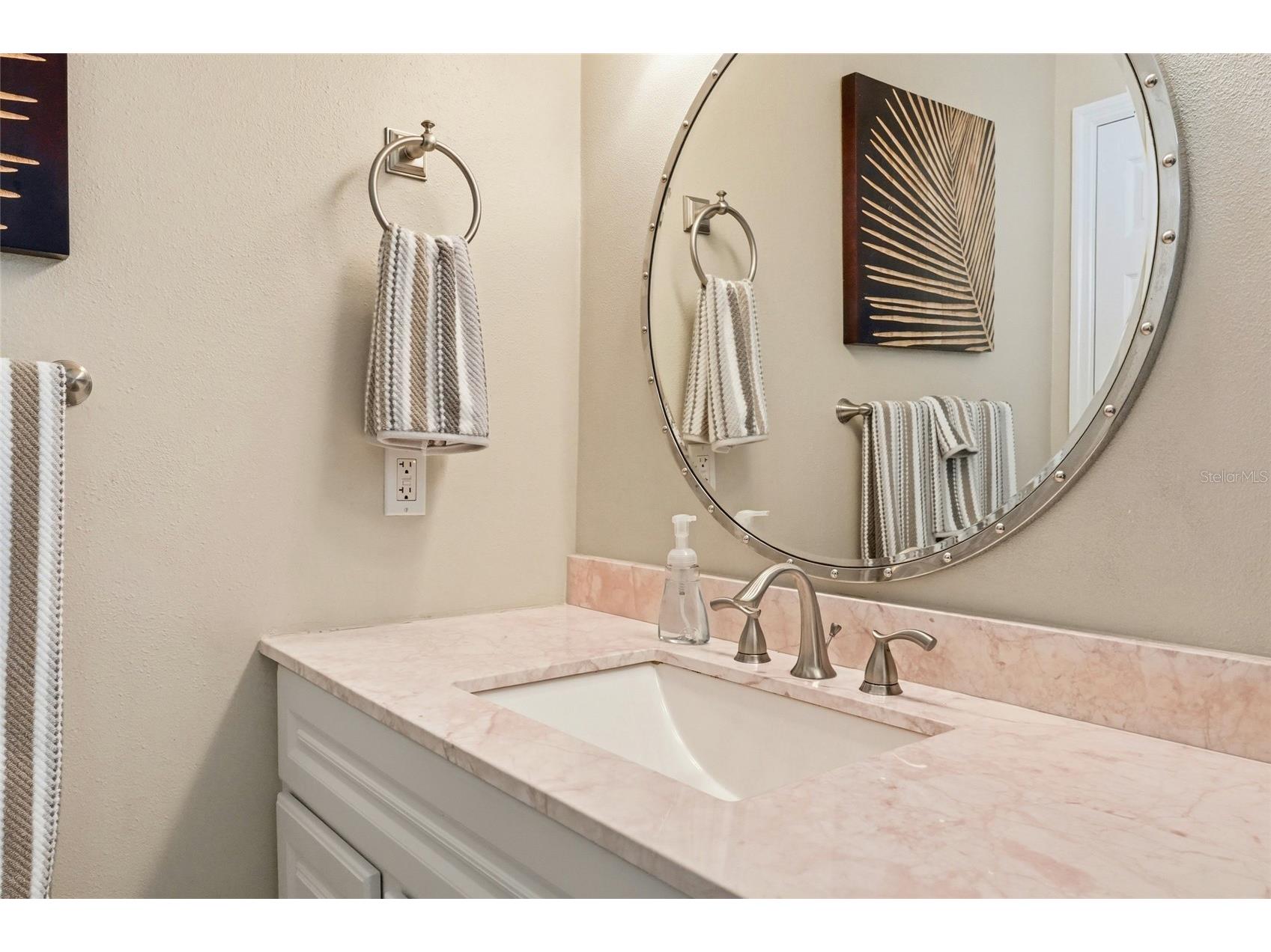 3985 Overlook Bend #16 Sarasota FL 34232 A4688393 image19