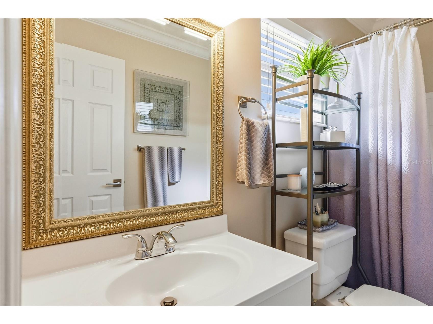 3985 Overlook Bend #16 Sarasota FL 34232 A4688393 image22