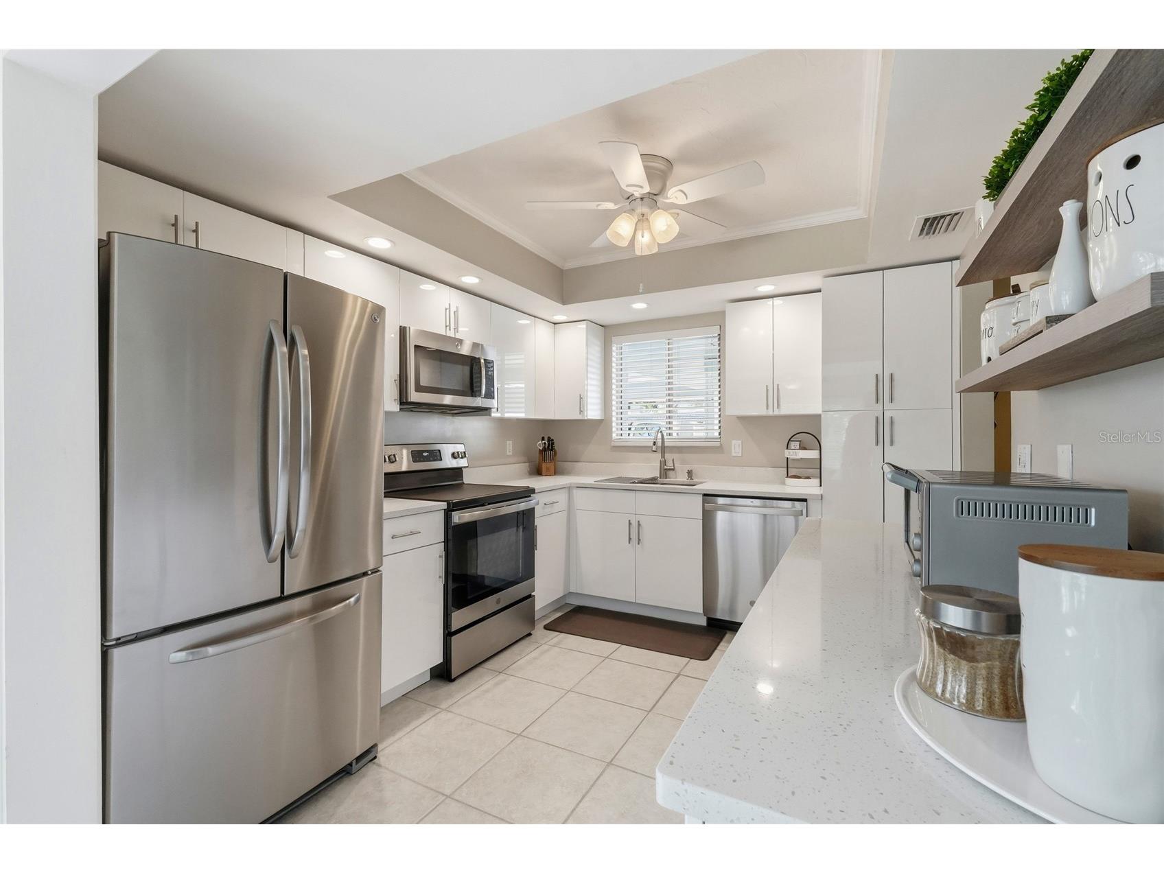 3985 Overlook Bend #16 Sarasota FL 34232 A4688393 image8