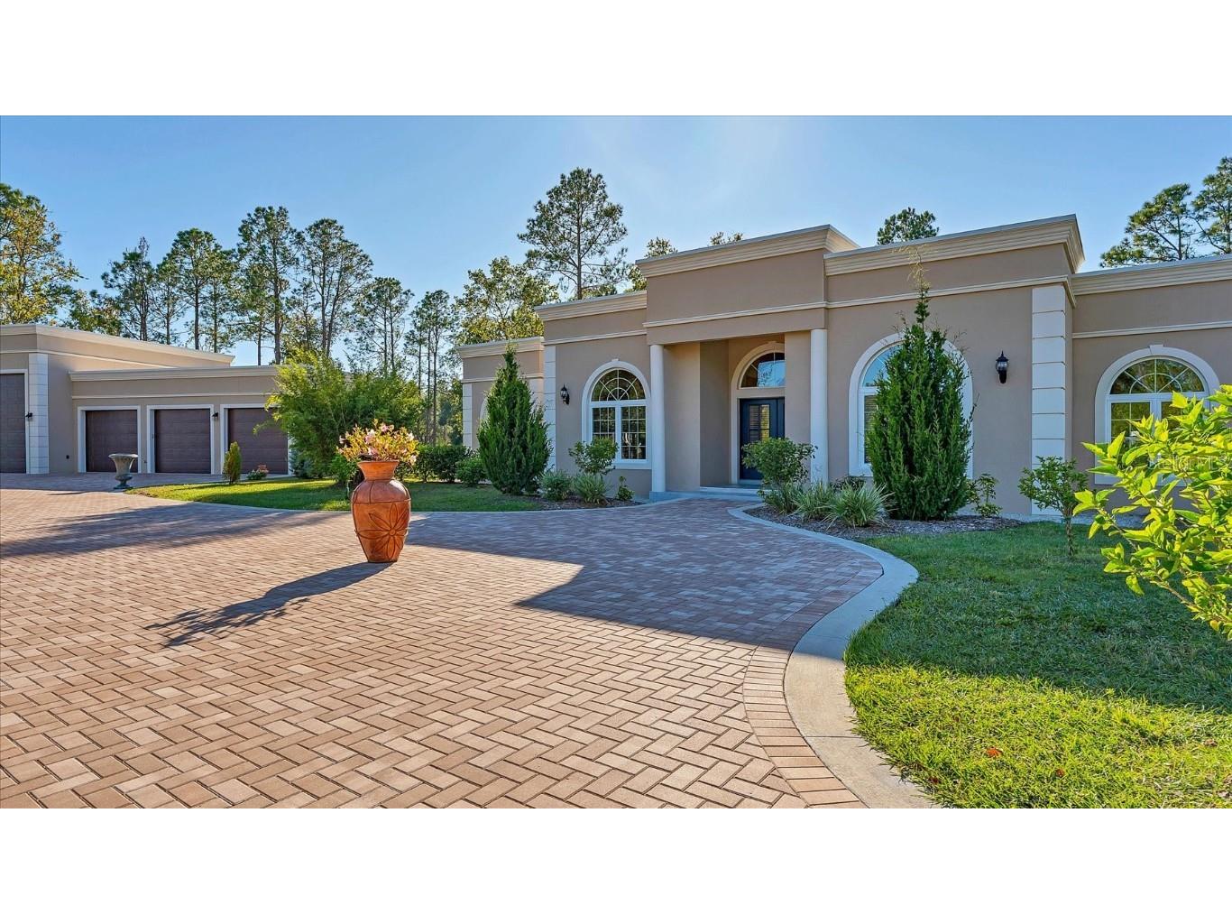 39851 & 39855 Darlington Avenue Lady Lake FL 32159 G5104061 image1