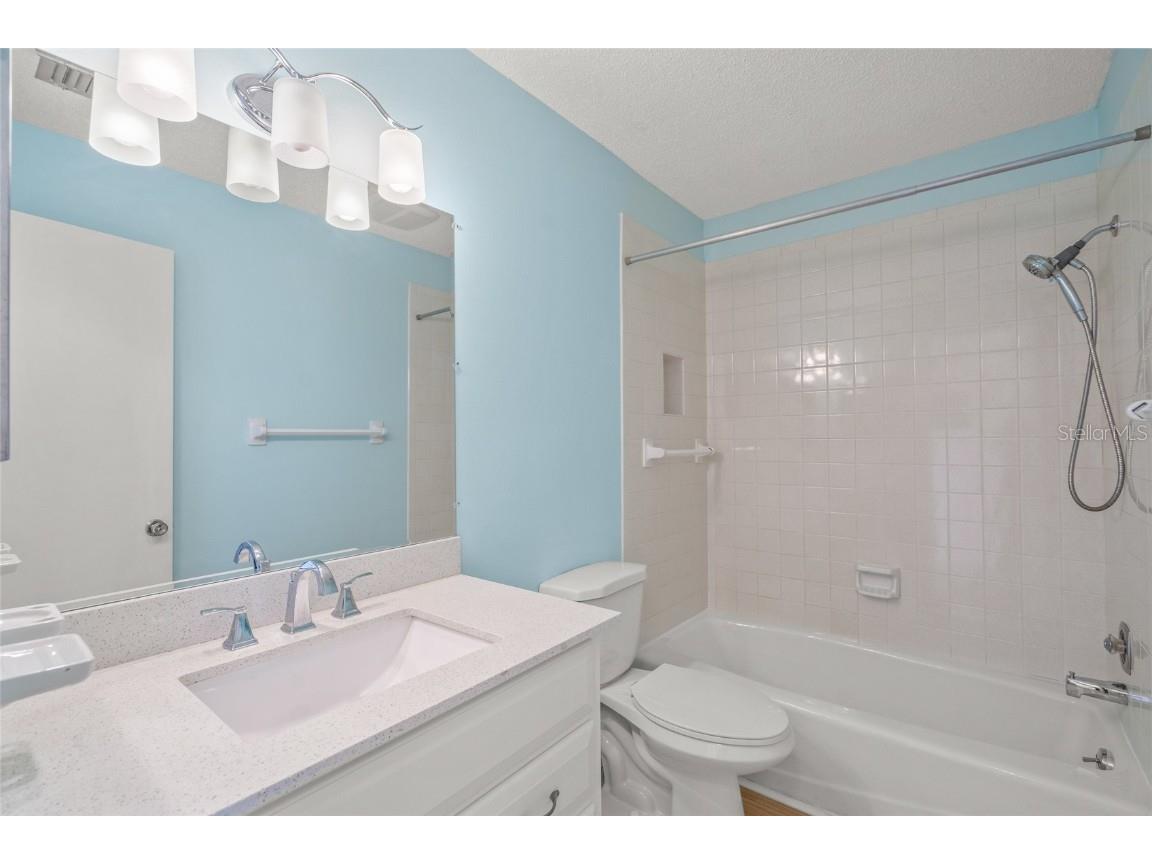 3987 Maceachen Blvd #133 Sarasota FL 34233 TB8452238 image25