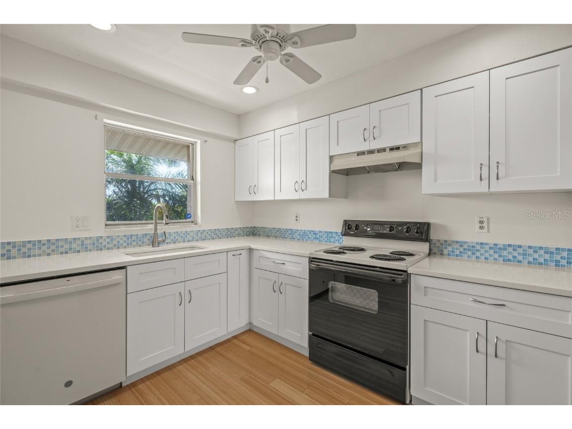 3987 Maceachen Blvd #133 Sarasota FL 34233 TB8452238 image7