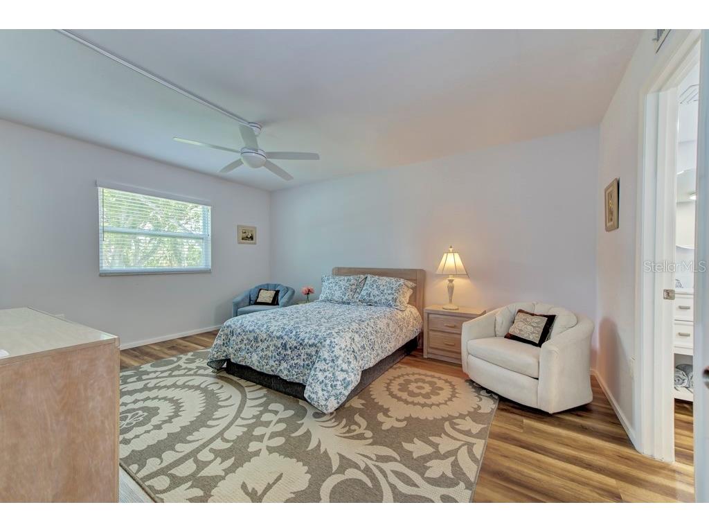 3987 Maceachen Boulevard #123 Sarasota FL 34233 A4660239 image20