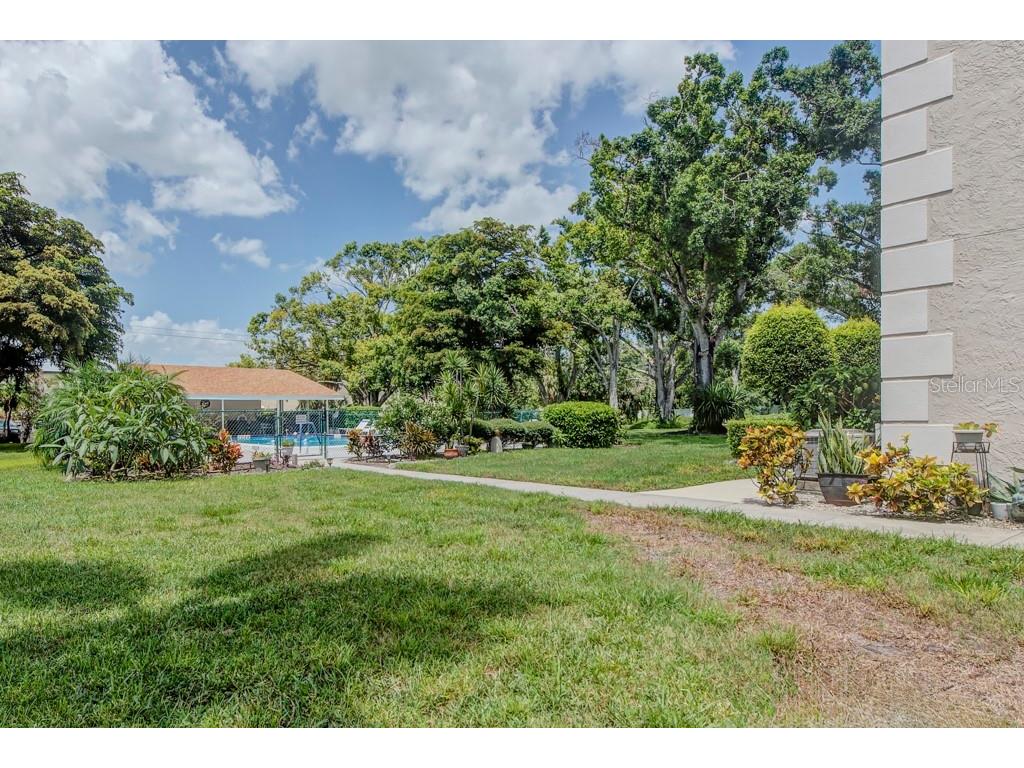 3987 Maceachen Boulevard #123 Sarasota FL 34233 A4660239 image29