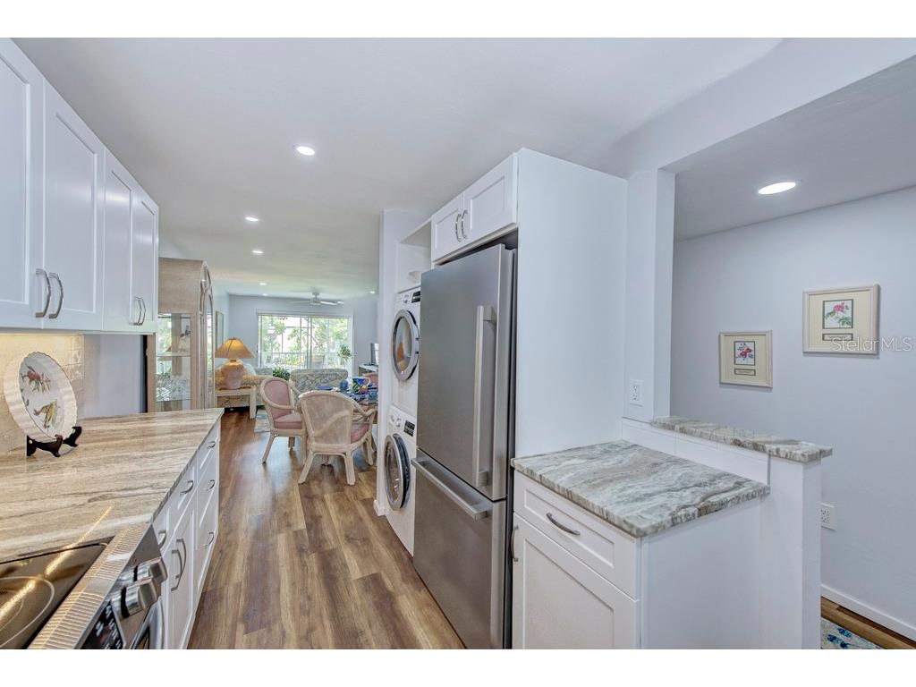 3987 Maceachen Boulevard #123 Sarasota FL 34233 A4660239 image9