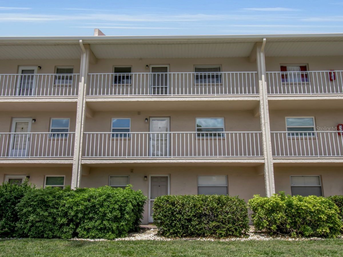 3987 Maceachen Boulevard #133 Sarasota FL 34233 A4688227 image1
