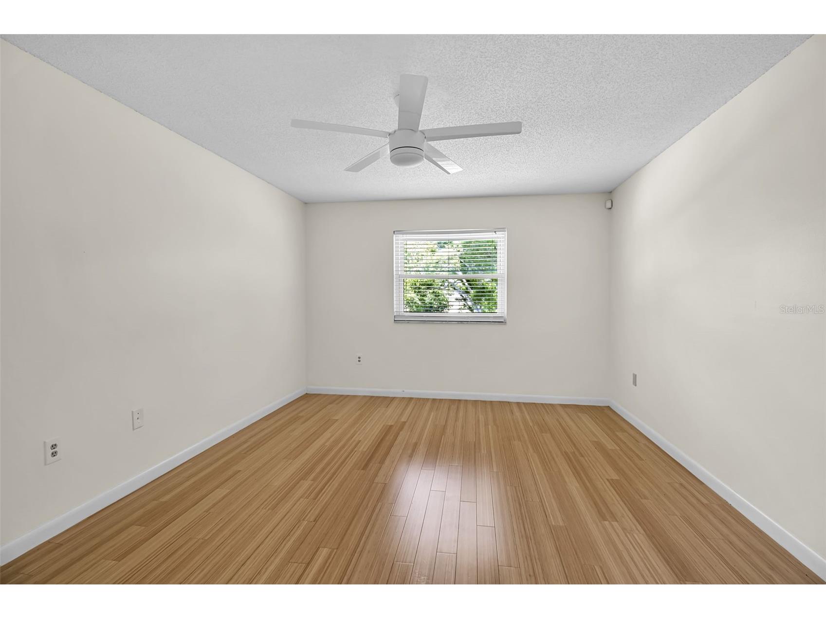 3987 Maceachen Boulevard #133 Sarasota FL 34233 A4688227 image17