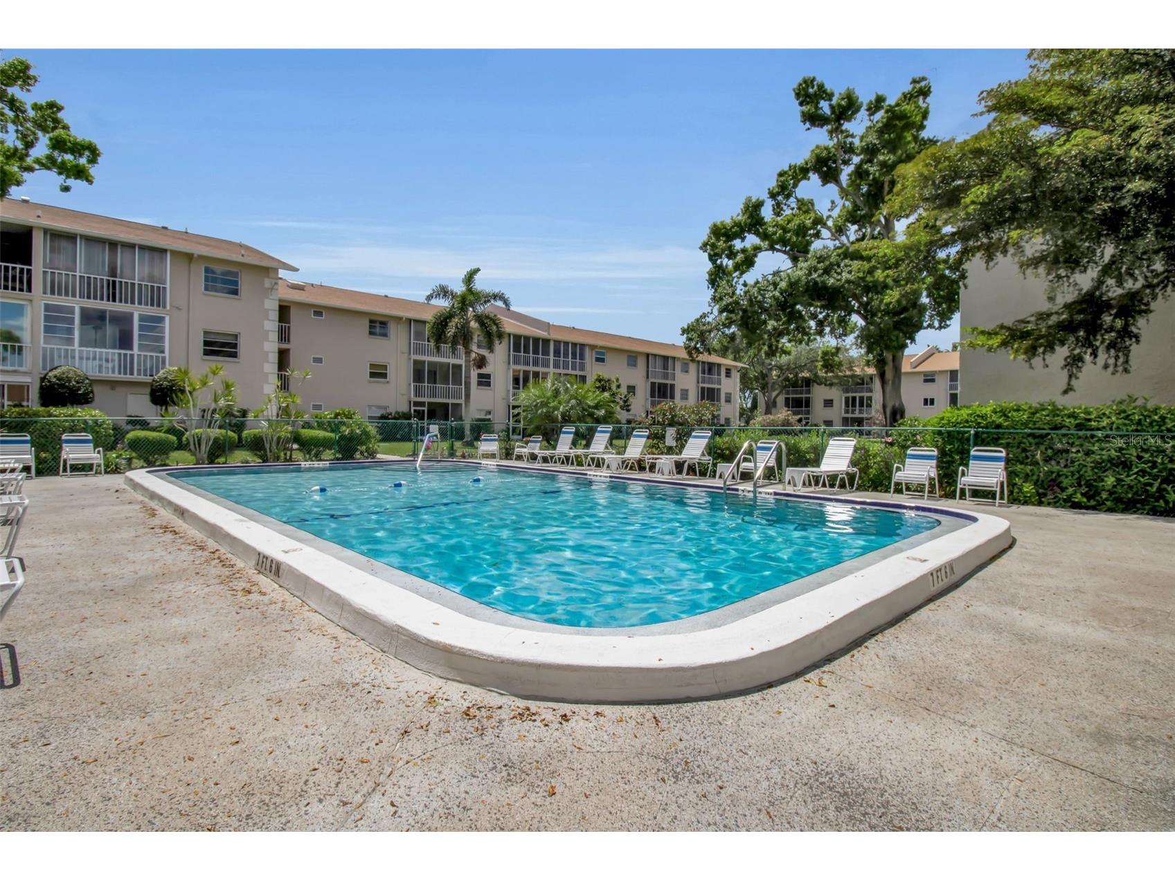 3987 Maceachen Boulevard #133 Sarasota FL 34233 A4688227 image2