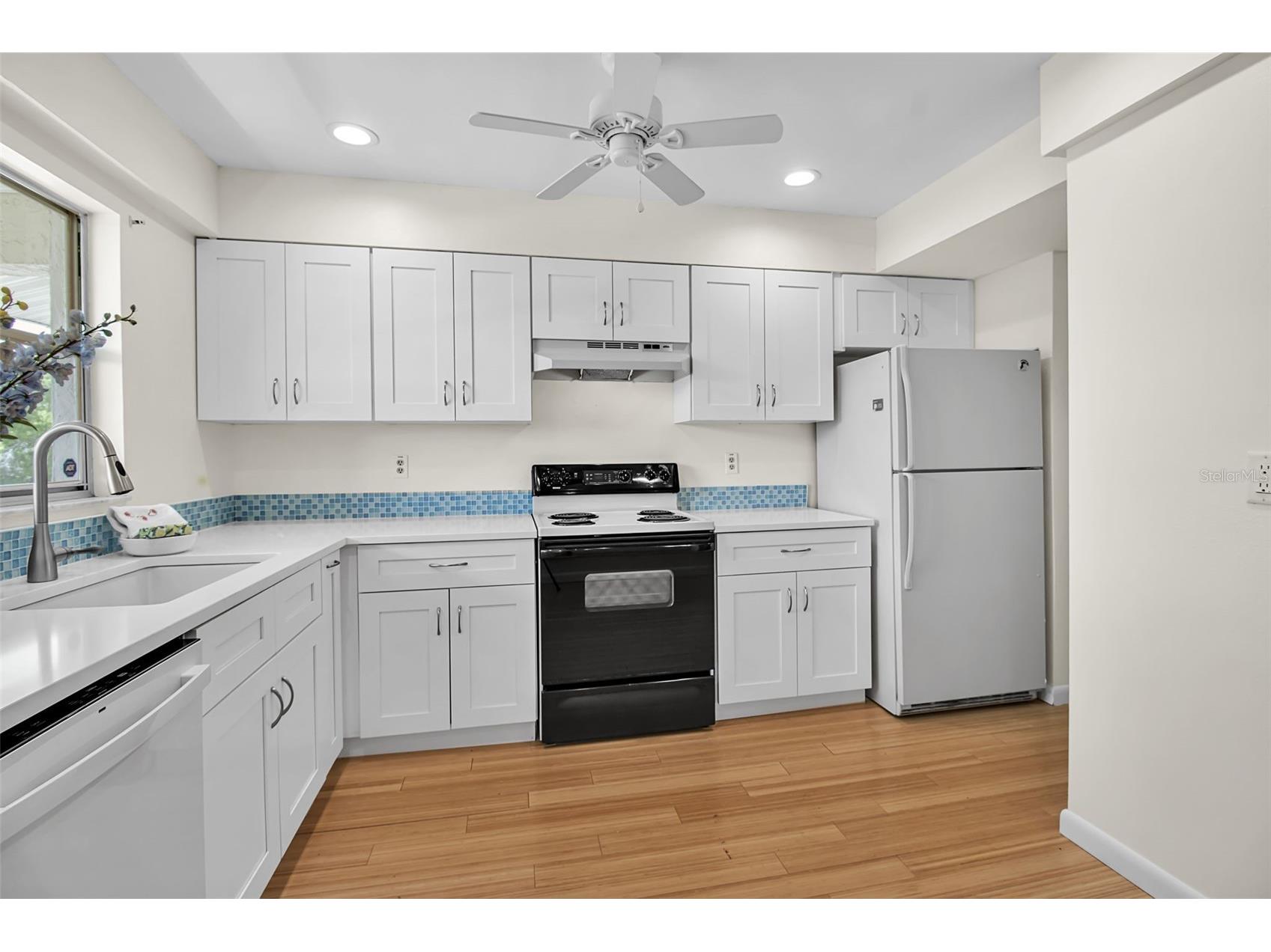 3987 Maceachen Boulevard #133 Sarasota FL 34233 A4688227 image5