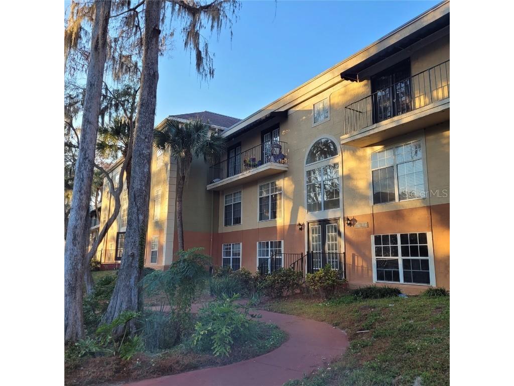 3987 Versailles Drive #3987F Orlando FL 32808 S5079607 image1