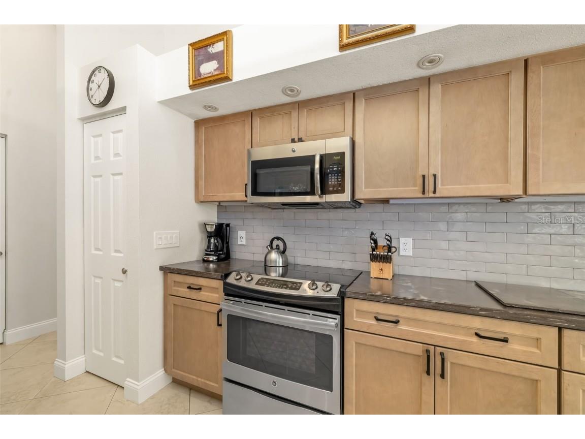 3988 Berlin Drive Sarasota FL 34233 A4653554 image13