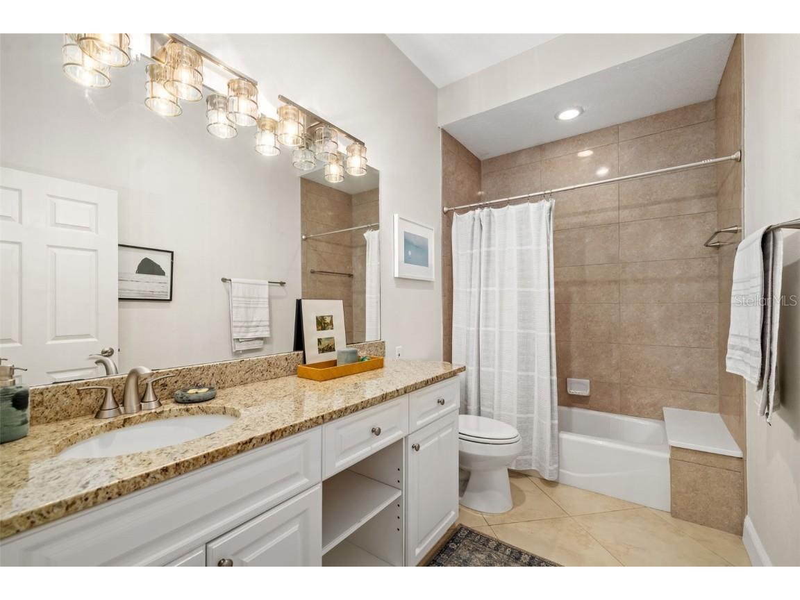 3988 Berlin Drive Sarasota FL 34233 A4653554 image35