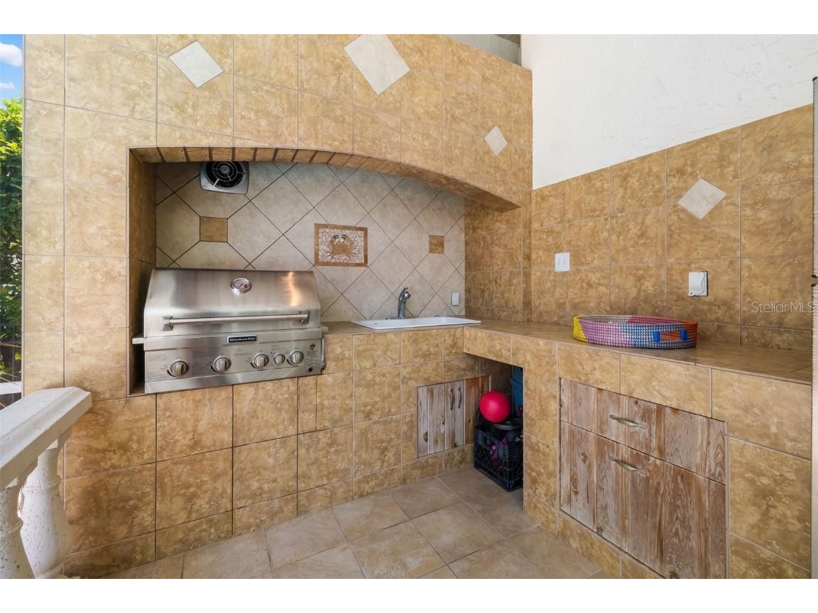 3988 Berlin Drive Sarasota FL 34233 A4653554 image44