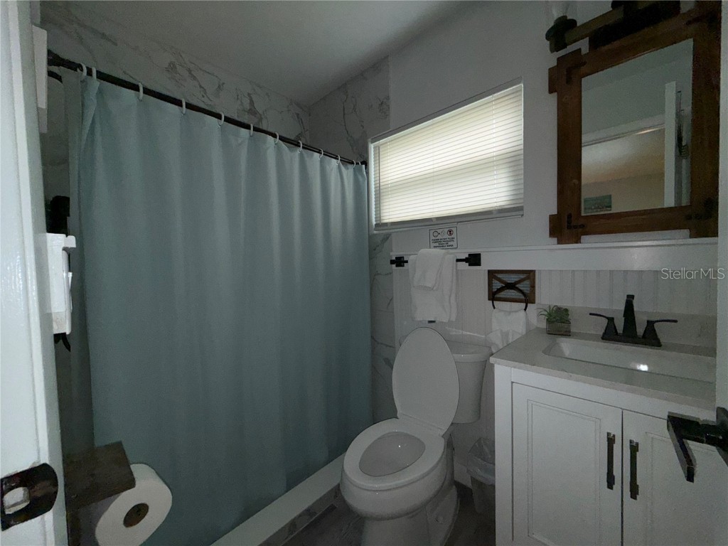 3988 San Luis Drive Sarasota FL 34235 A4664736 image19