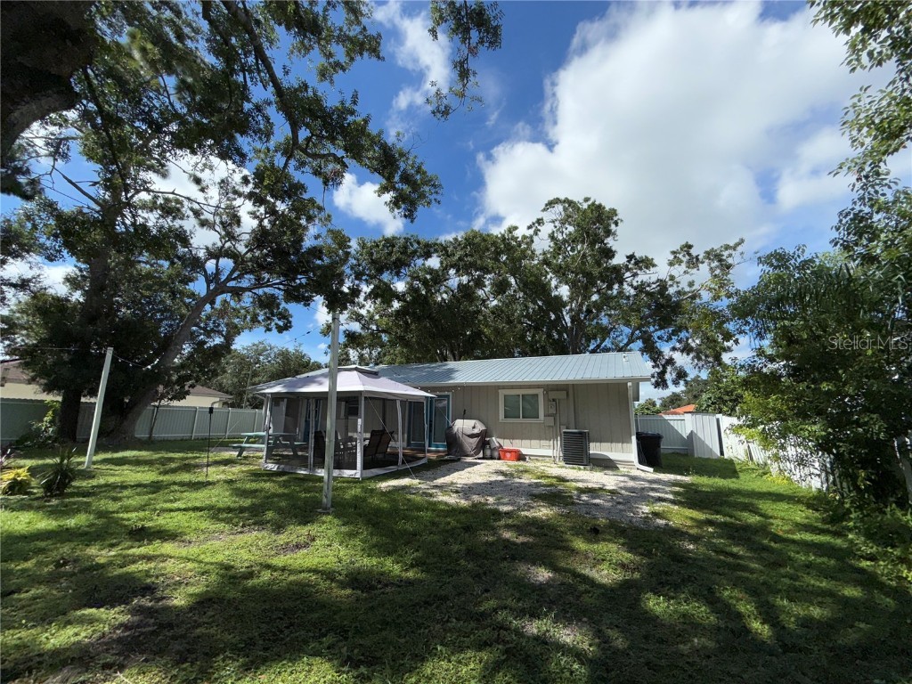 3988 San Luis Drive Sarasota FL 34235 A4664736 image28