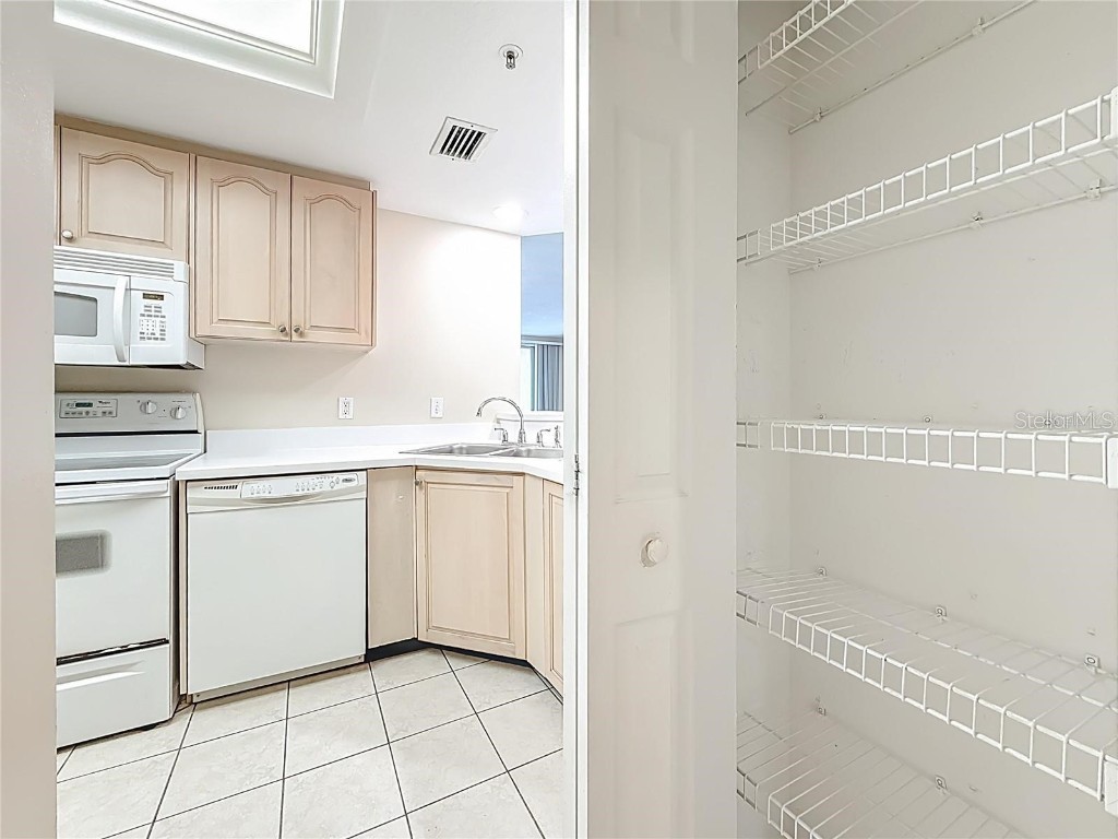 399 150th Avenue #218 Madeira Beach FL 33708 - INTERCOASTAL WATERWAY TB8443727 image16