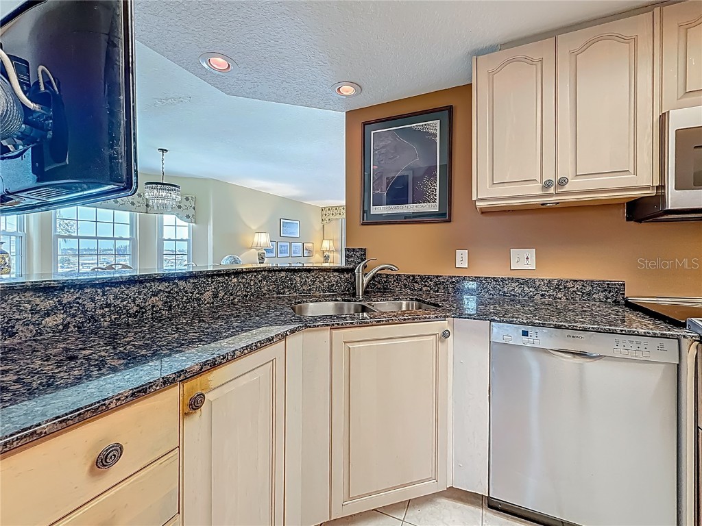 399 150th Avenue #317 Madeira Beach FL 33708 TB8390369 image16