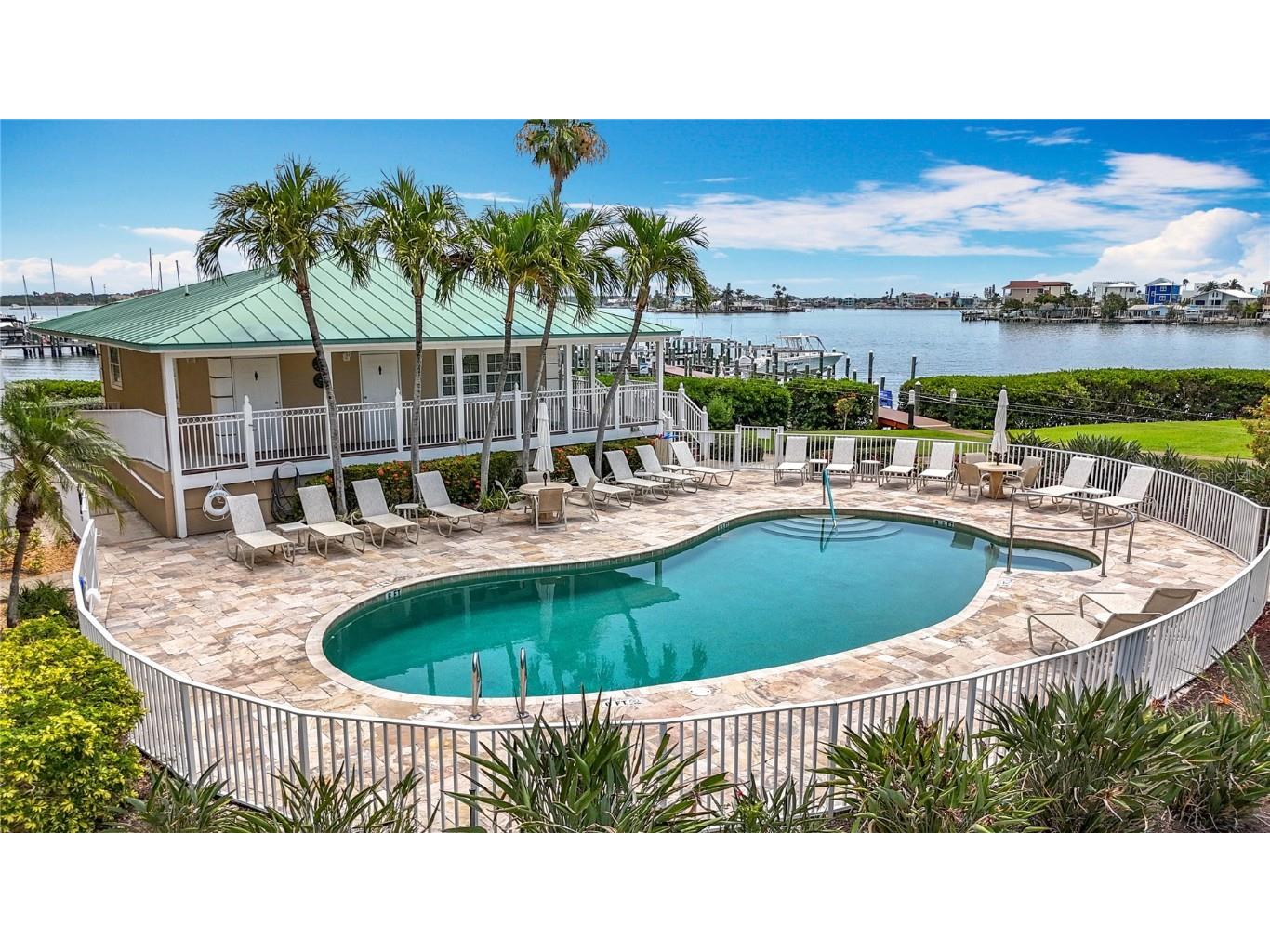 399 150th Avenue #317 Madeira Beach FL 33708 TB8390369 image61