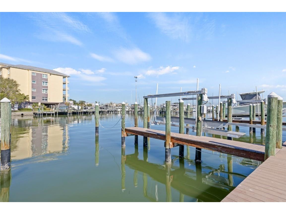 399 150th Avenue #A203 Madeira Beach FL 33708 - BOCA CIEGA BAY TB8448411 image4